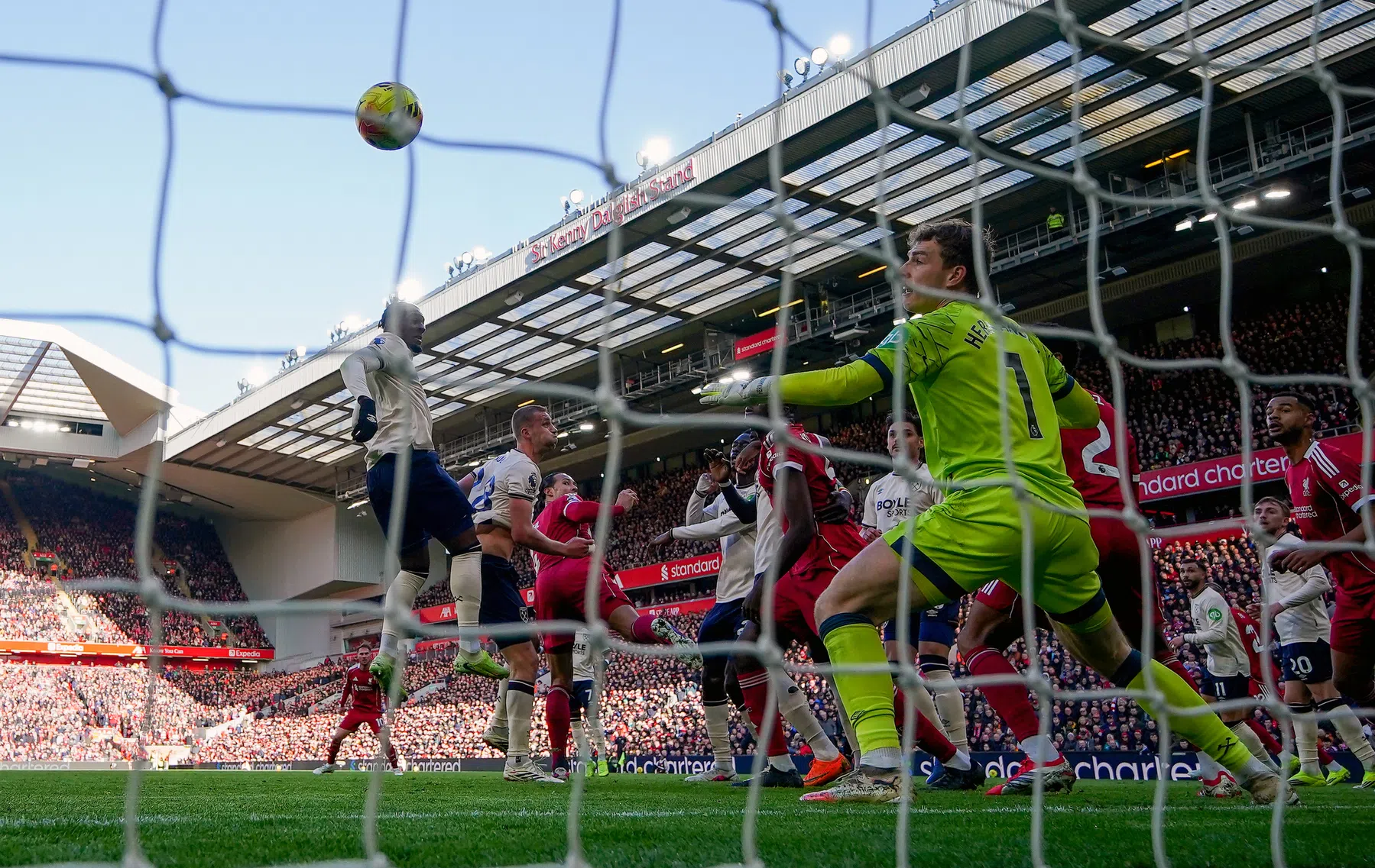 Engelse media zien 'lente' bij Liverpool: 'Arteta zal jaloers zijn op Slot'