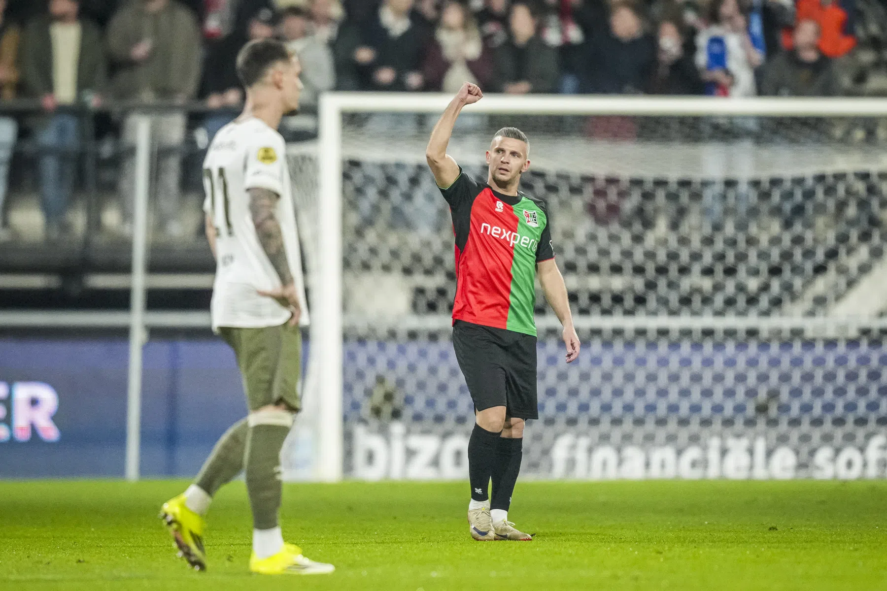 'Oudjes' Chery en Linssen gaan voorop bij NEC: 'We genieten ervan'