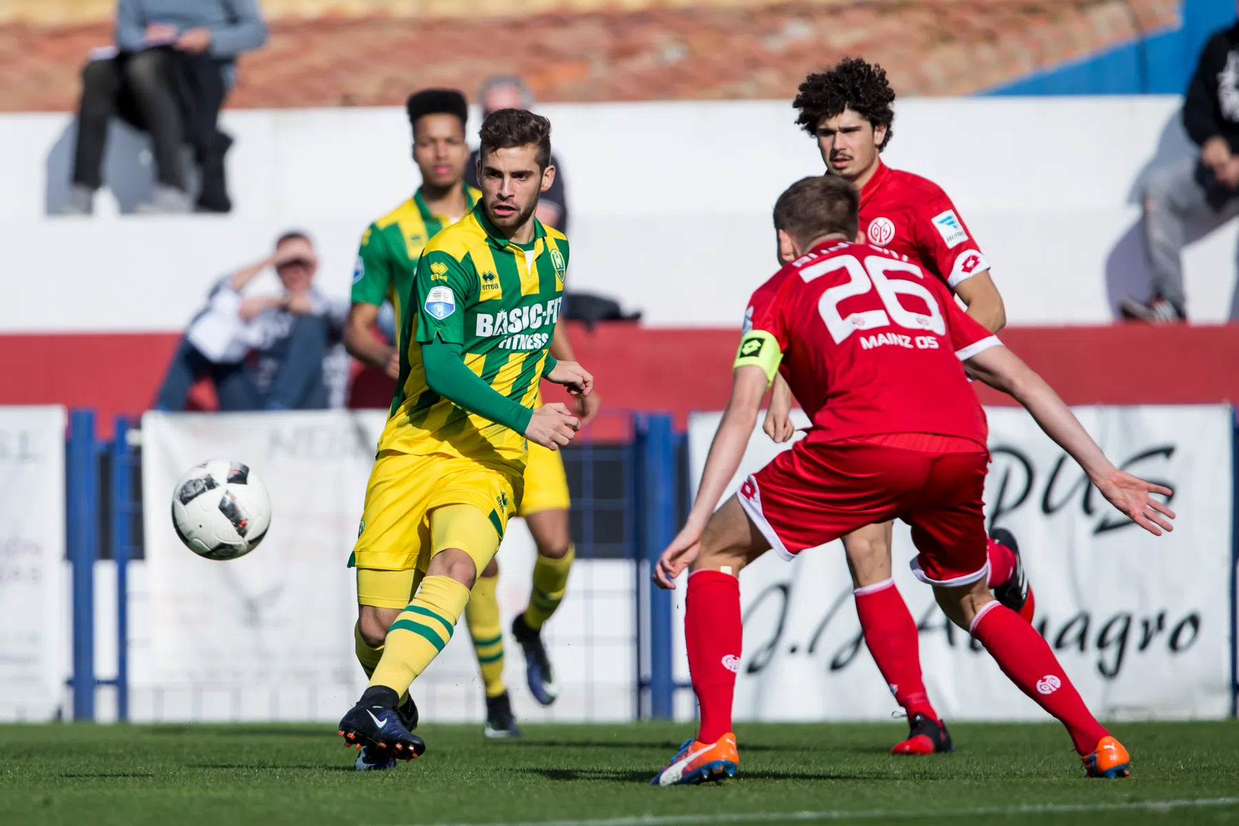 CAS versoepelt straf voor zeven Maleisische spelers na 'nationaliteitsfraude'