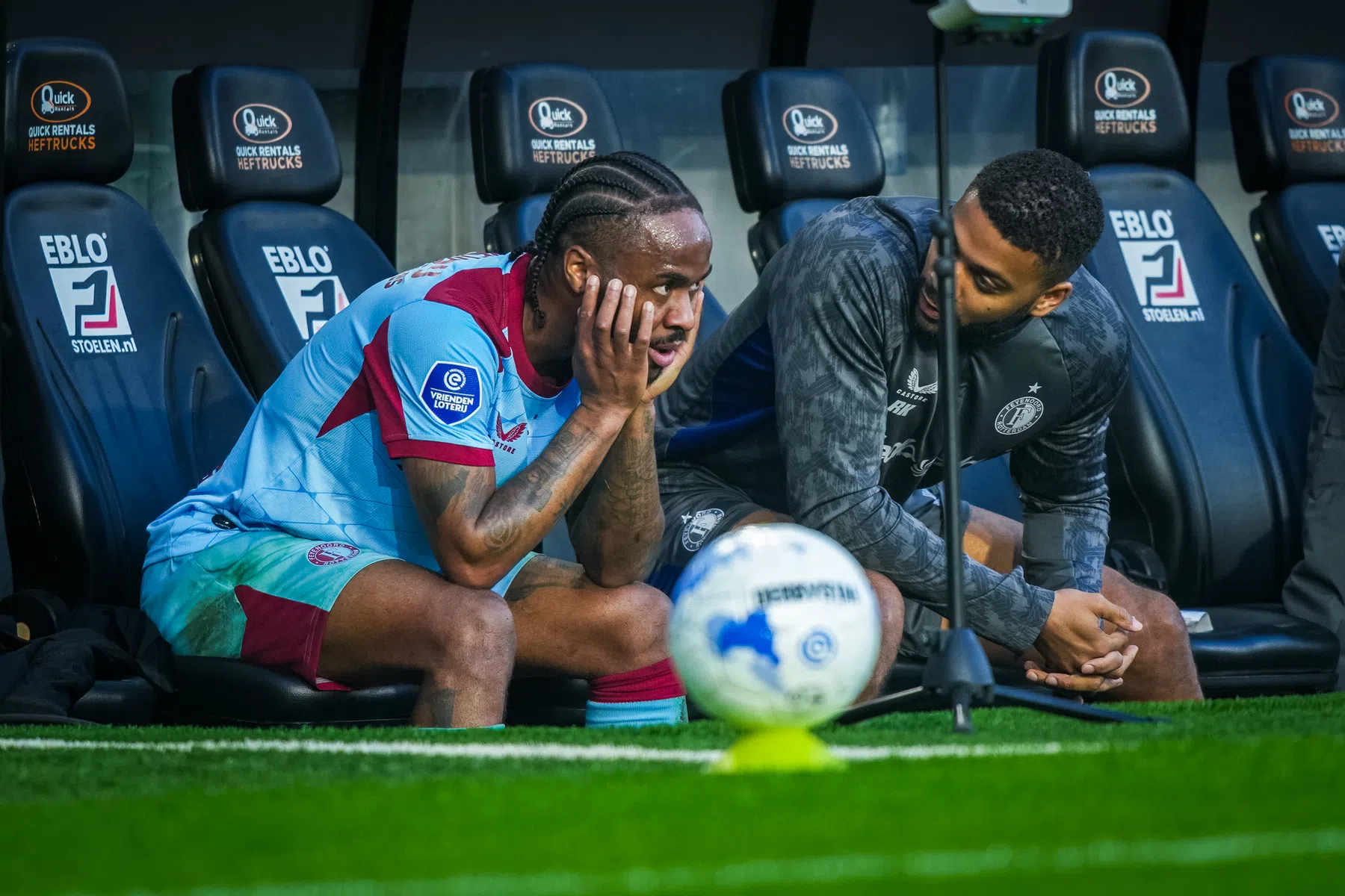 Sterling heeft 'mixed emotions' na basisdebuut bij Feyenoord