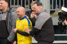 Het debuut van Wesley Sneijder in de Vierde Klasse: 'Broodje bapao stond klaar'