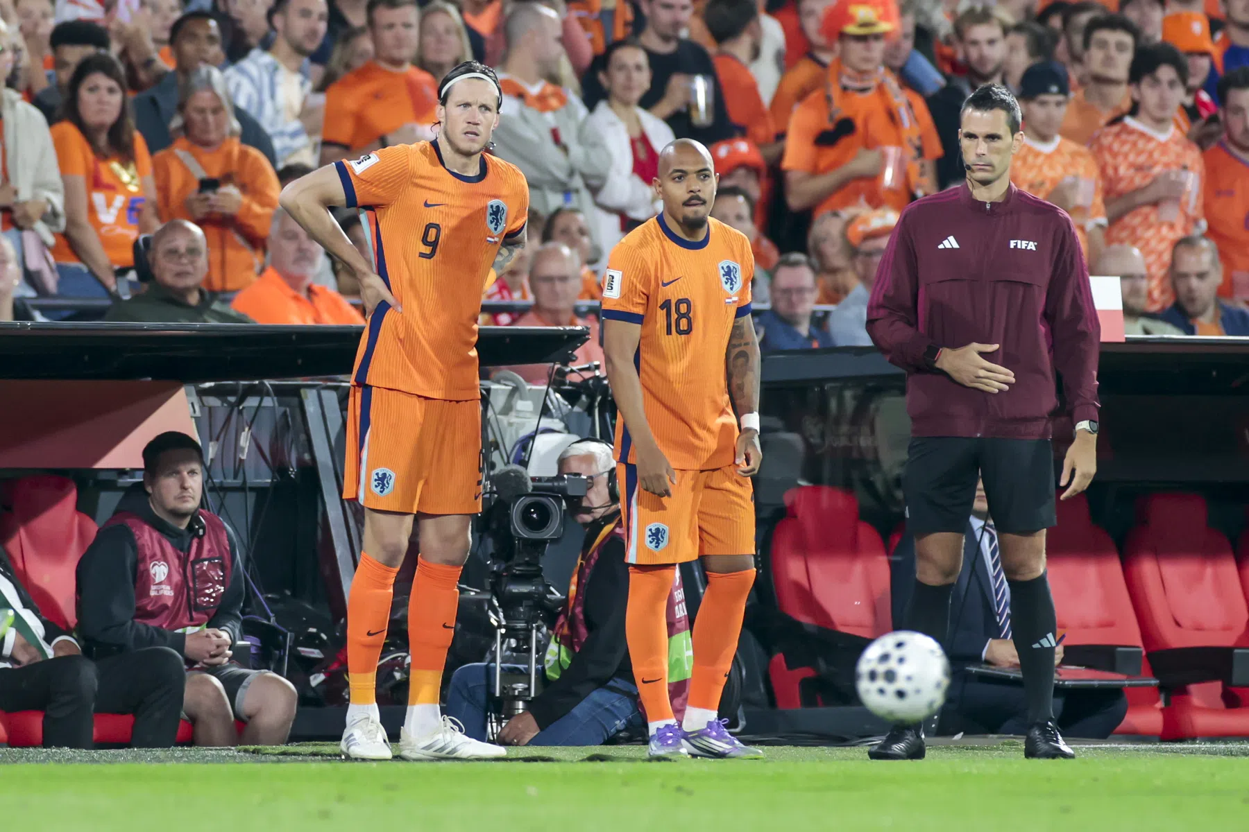 Spitsendilemma Koeman: Malen verdrijft Memphis niet, Weghorst bijna zeker