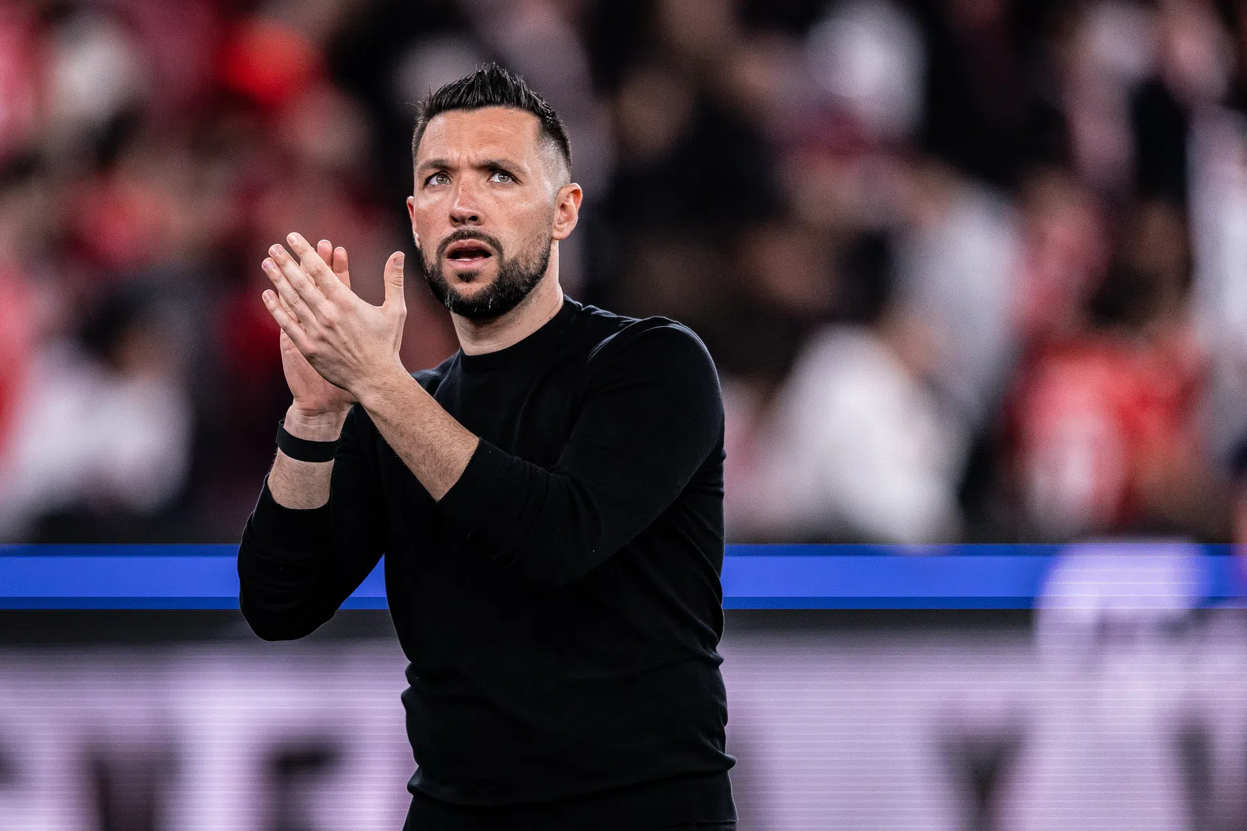 Farioli is na late domper tegen Benfica niet bang voor 'Ajax-scenario'