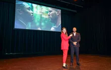 Thumbnail for article: Echte Mannen Huilen Wél: 'Johan Derksen sloeg de plank volledig mis'