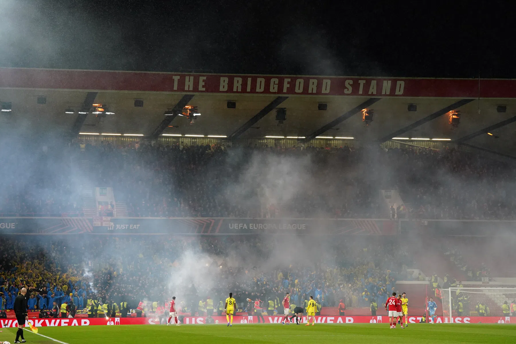 Nottingham doet Europa League-tickets in de uitverkoop om stadion vol te krijgen
