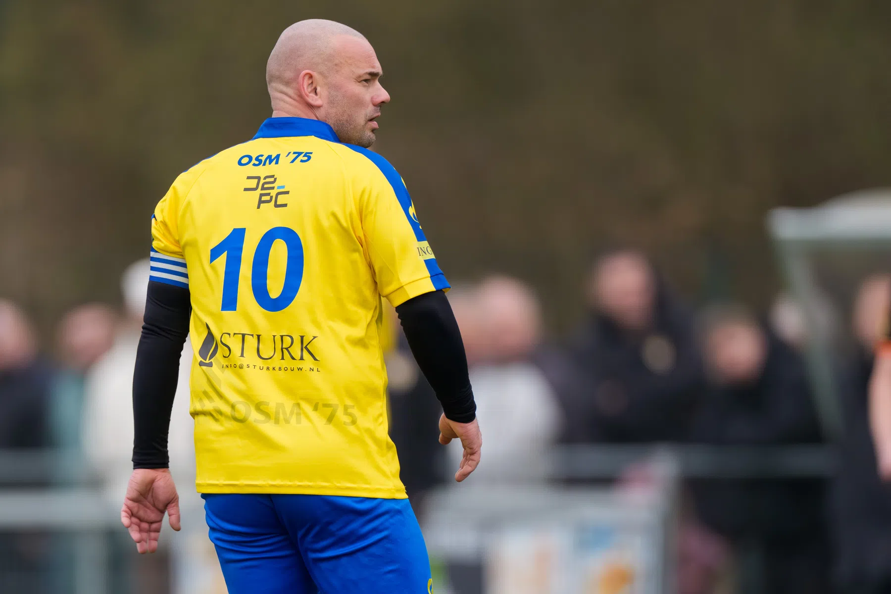 Debuut Sneijder op amateurvelden krijgt staartje: deel moet opnieuw