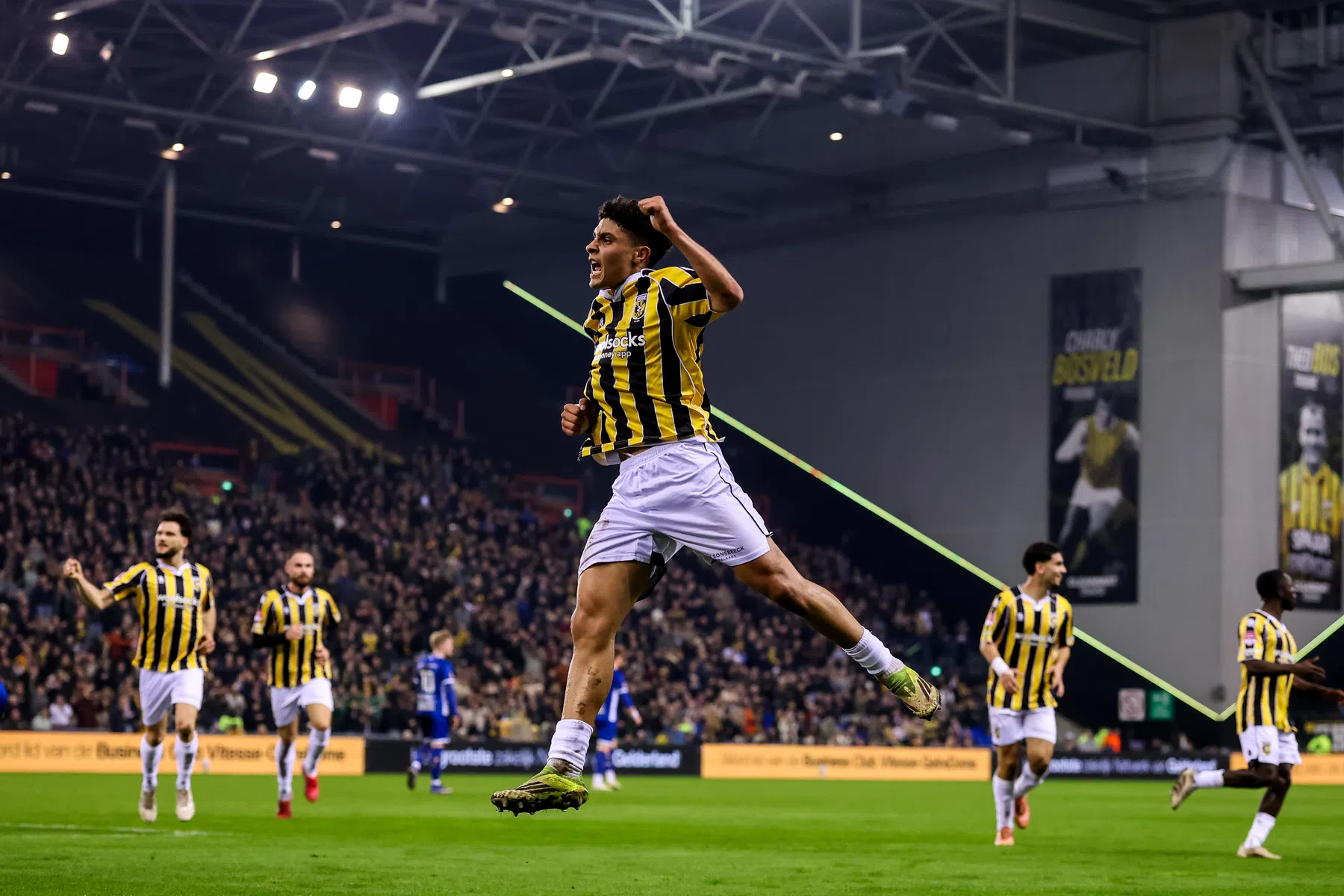 Vitesse wil stunten in vierde periode: 'We gaan vol voor play-offs'