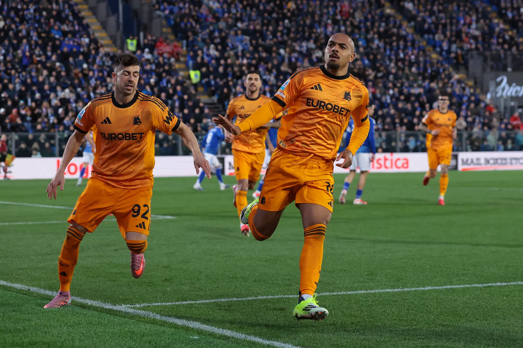 Goal Malen blijkt niets waard: AS Roma krijgt Champions League-knauw van Como