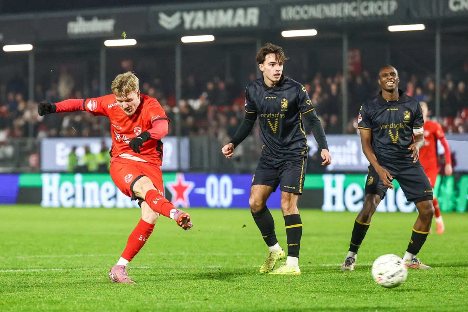 Ook als nummer 10 scoort Julian Rijkhoff