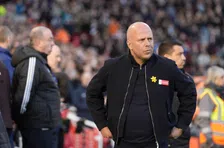 Carragher denkt dat het nu lastig wordt voor Slot: 'Als je de fans kwijt bent...'