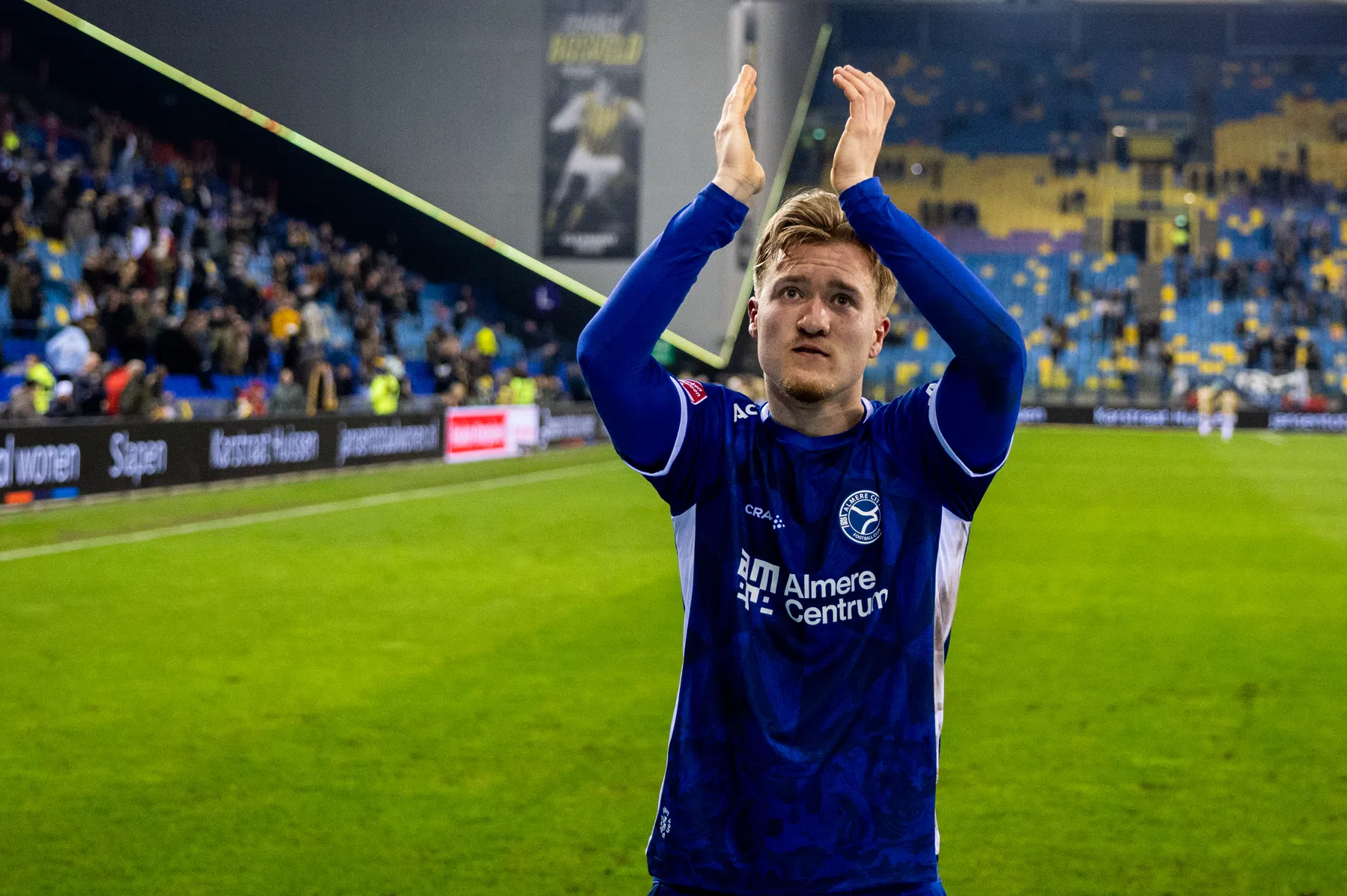Rijkhoff koos bewust voor KKD: 'Onder in de Eredivisie spelen is ook niet alles'