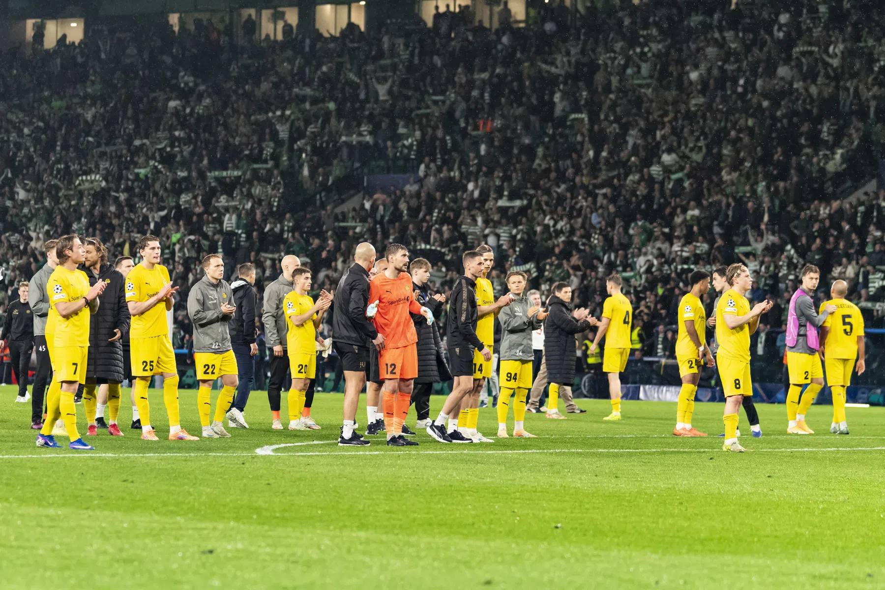  Knutsen ziet pijnlijk verschil na afstraffing: 'Beste ploeg waar we tegen speelde