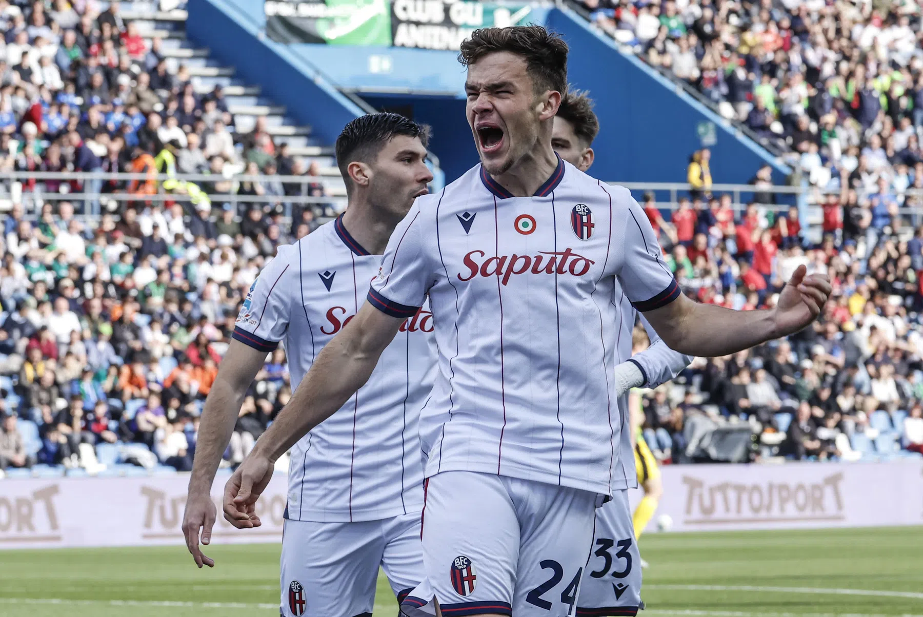 Assist Dallinga meer waard dan goal Malen in Italiaanse Europa League-thriller