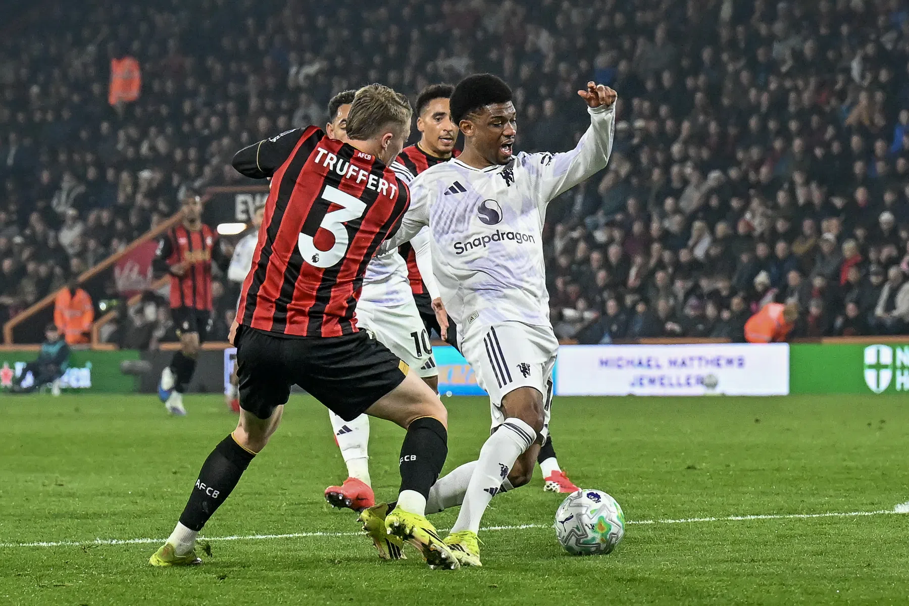 'United dient klacht in bij scheidsrechtersbond na niet gegeven penalty'