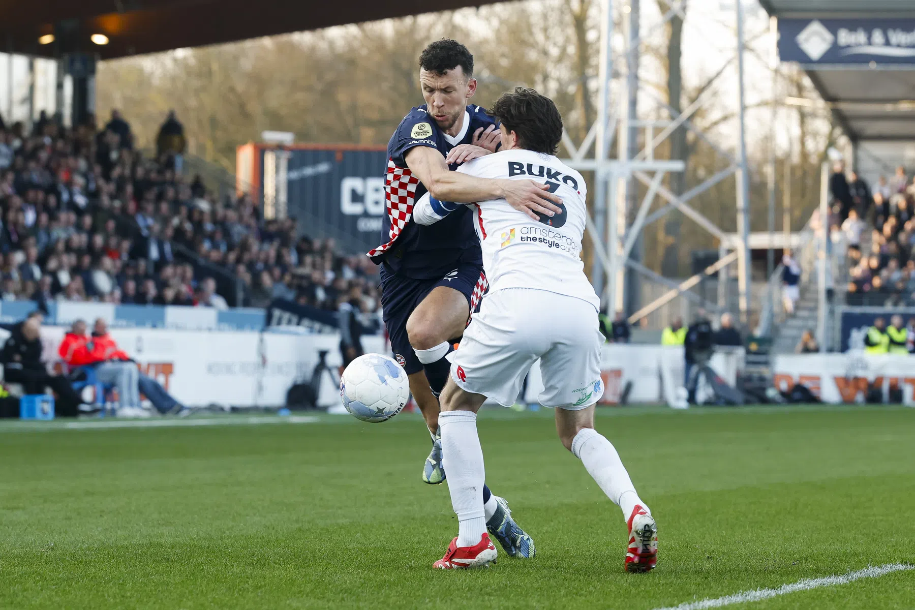 PSV moet selectie veranderen: 'Telstar liet ze alle hoeken van het veld zien'