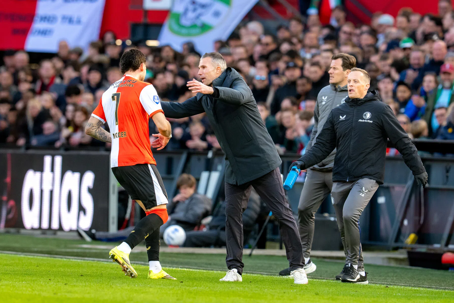 Opstelling Feyenoord: met deze elf treedt Van Persie aan in de Klassieker