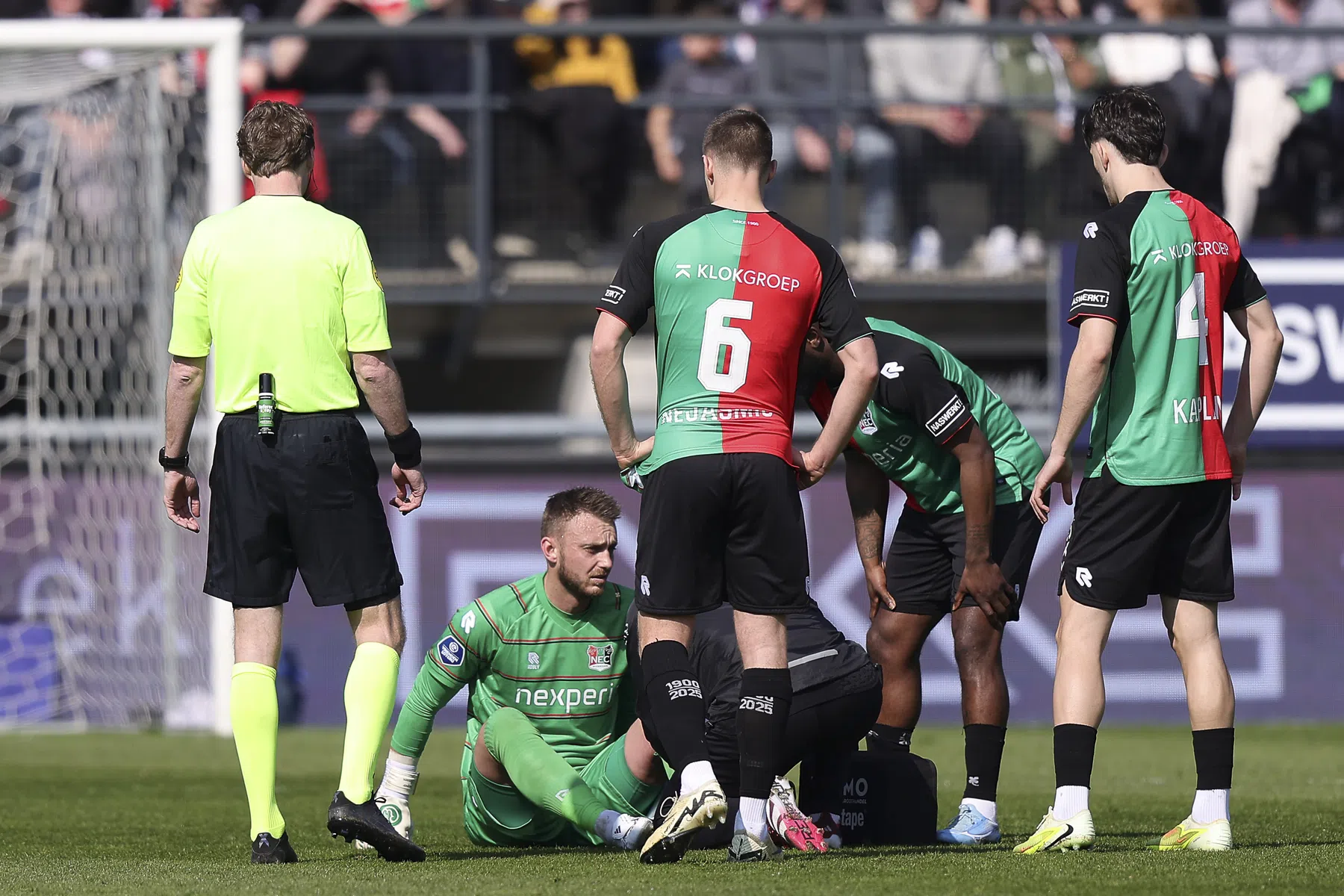 Ook tweede keeper Cillessen valt uit bij NEC, jonge Janse debuteert