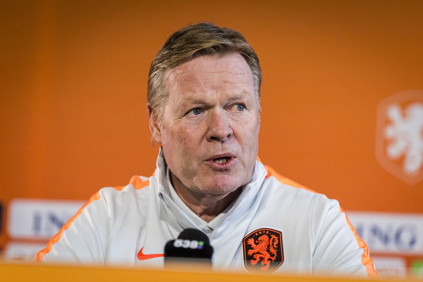 Koeman kijkt naar spelhervattingen Oranje: met een specialist of niet?