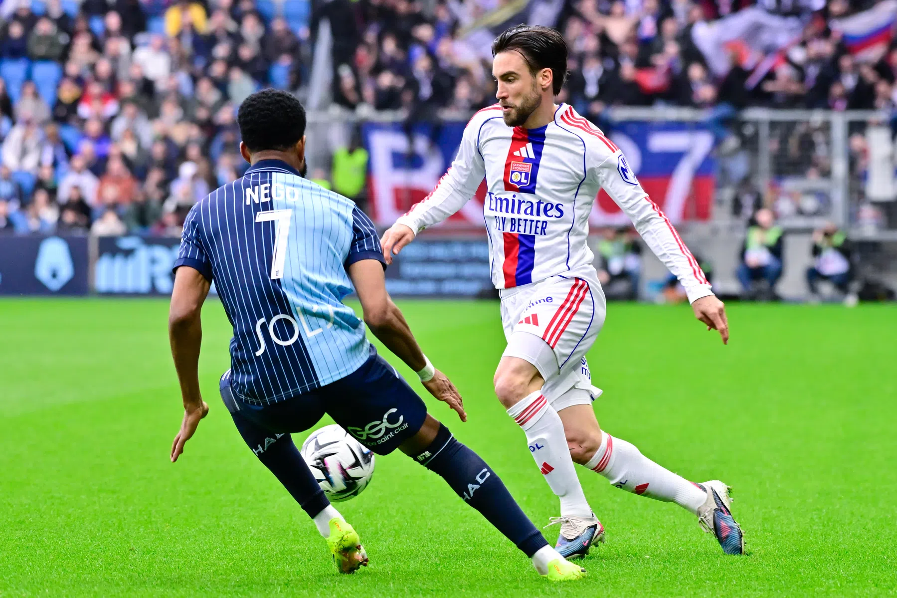 Tagliafico aangepakt in Frankrijk: 'Dit is niet normaal, het maakt me boos'