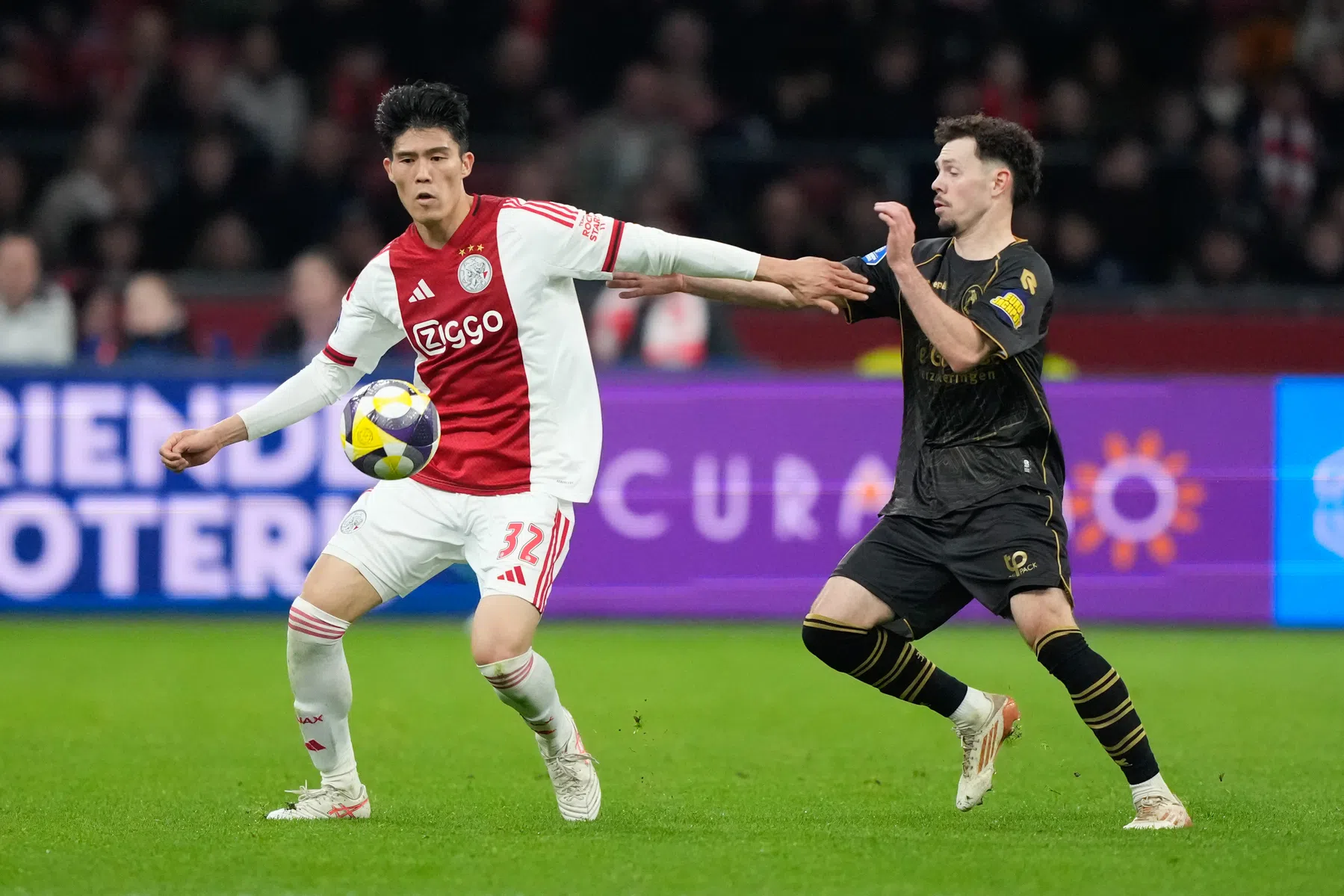 Tomiyasu meldt zich geblesseerd af voor oefeninterlands van Japan 