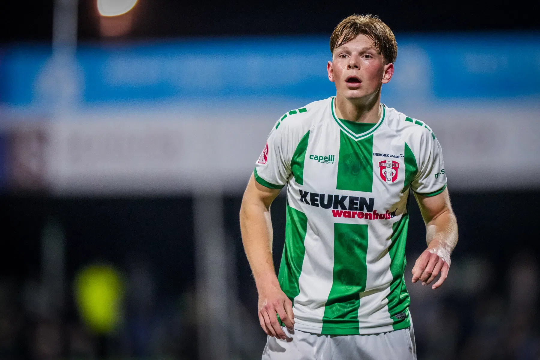 Feyenoord en Dordrecht langer met elkaar in zee