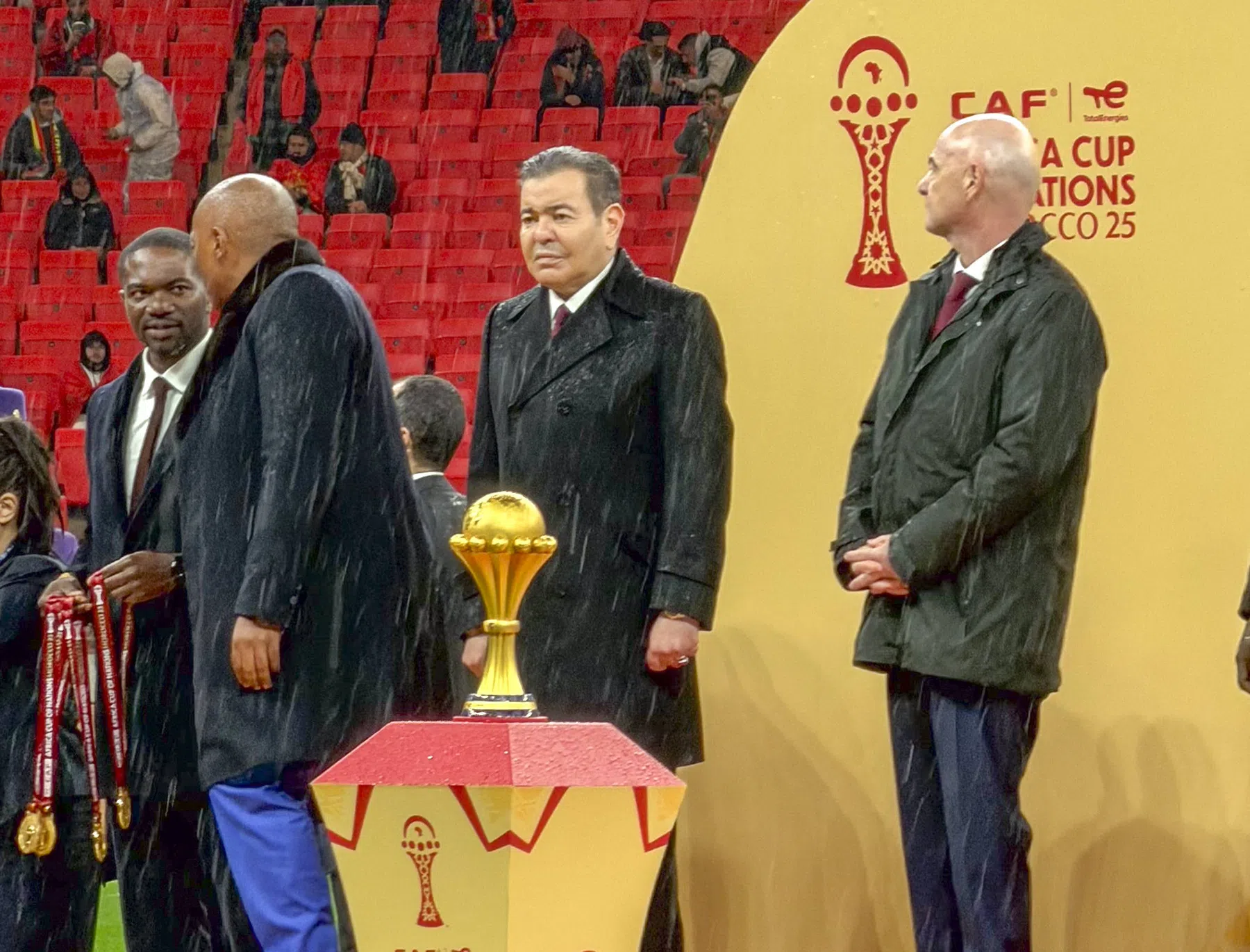 Senegal gaat afgepakte Afrika Cup 'gewoon' tonen in een trofeeënparade