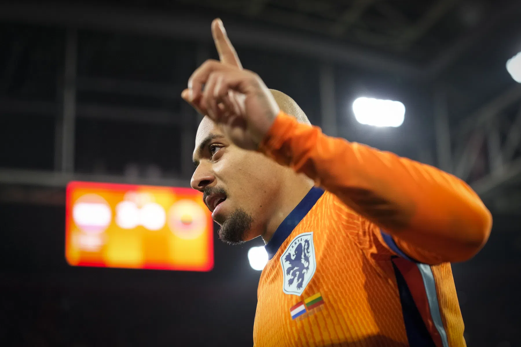 Oranje met jubilaris Malen en debutant Smit tegen Noorwegen