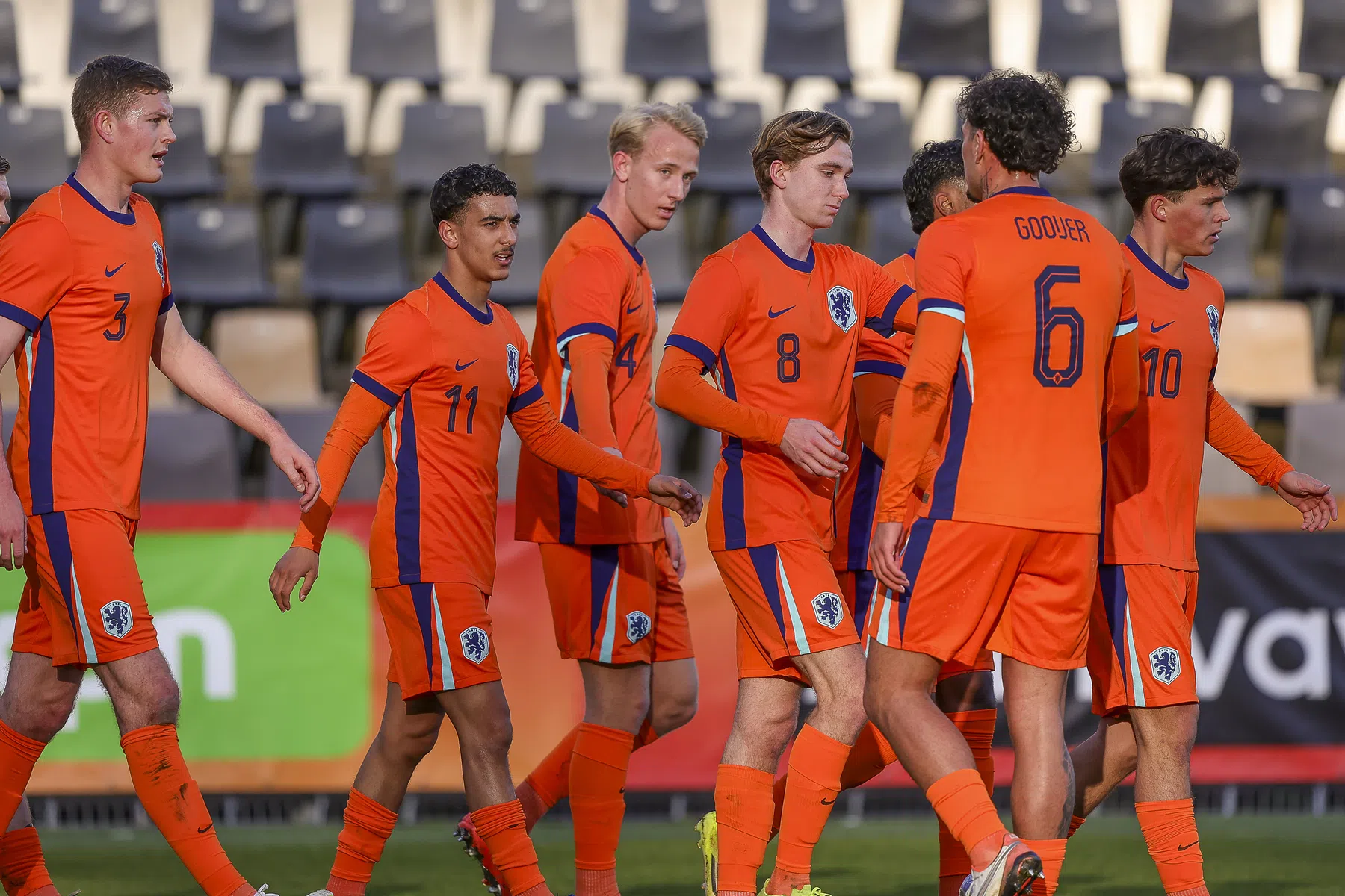 Jong Oranje heeft dankzij debutant Oufkir weer reden tot een glimlach