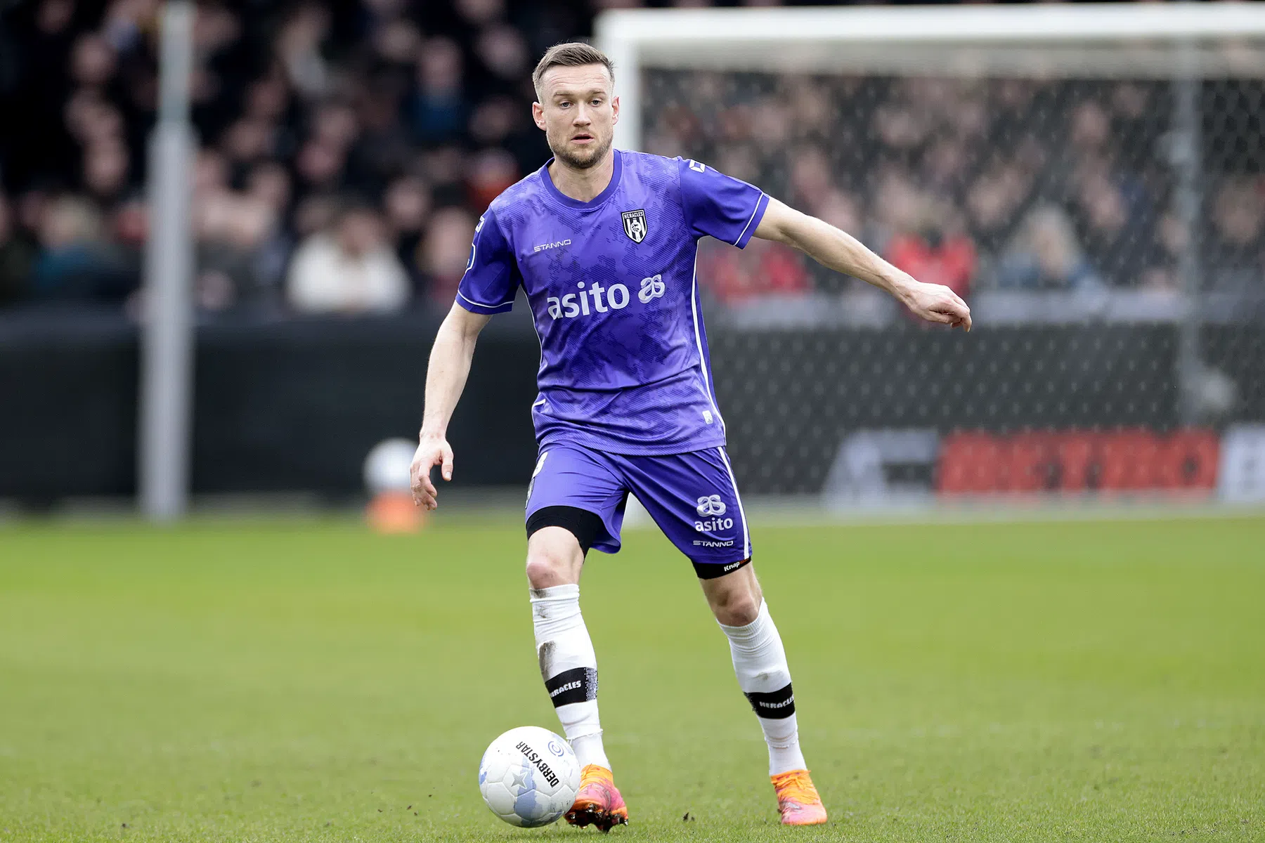 Zeventien jaar profvoetbal: Heracles wil door met Bruns en Te Wierik