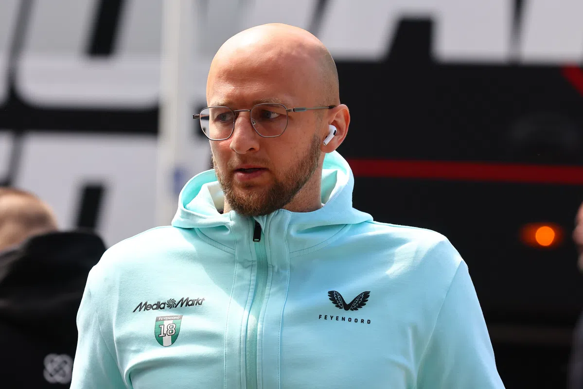 Feyenoord zegt contract Trauner (34) op