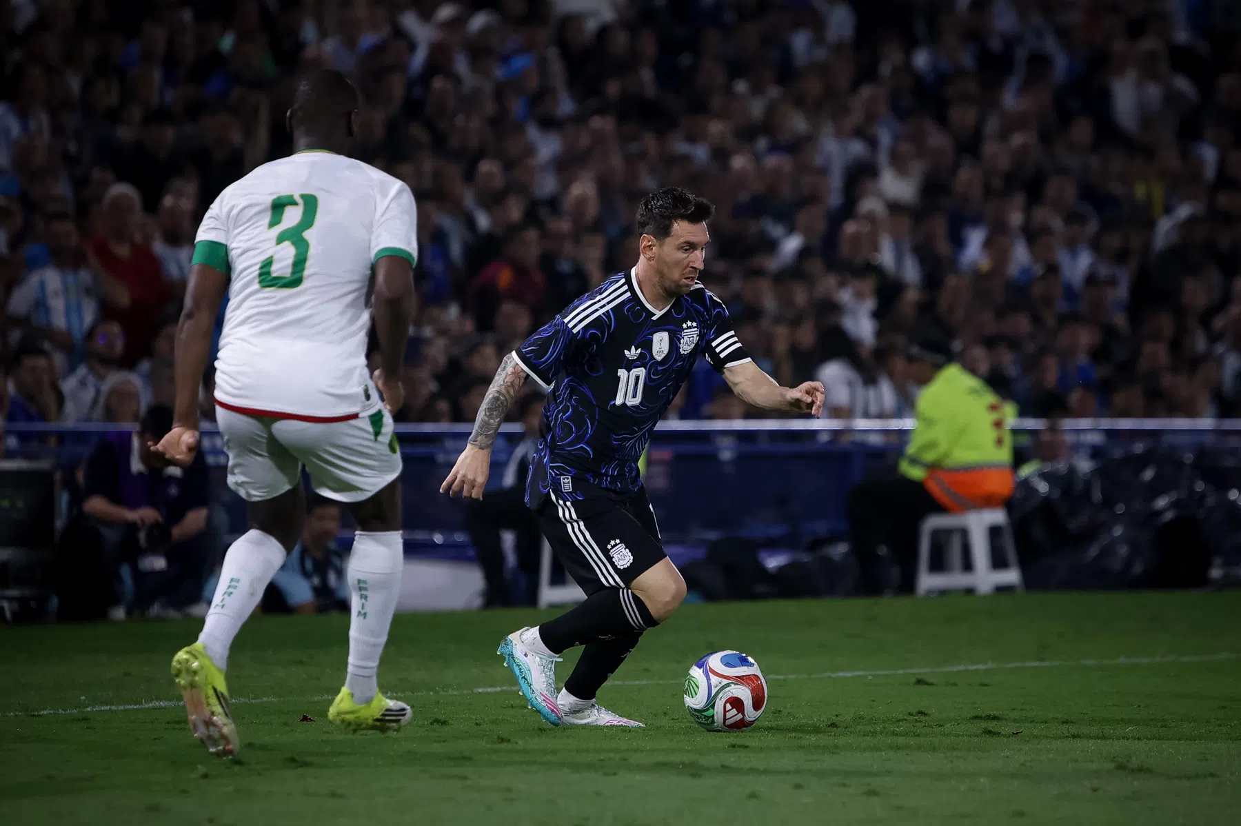 Argentijnse media vol bewondering over Messi na 'afscheidswedstrijd'