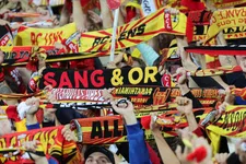 Thumbnail for article: Oppervolksclub RC Lens gaat PSG te lijf met supertrio en pure hartstocht
