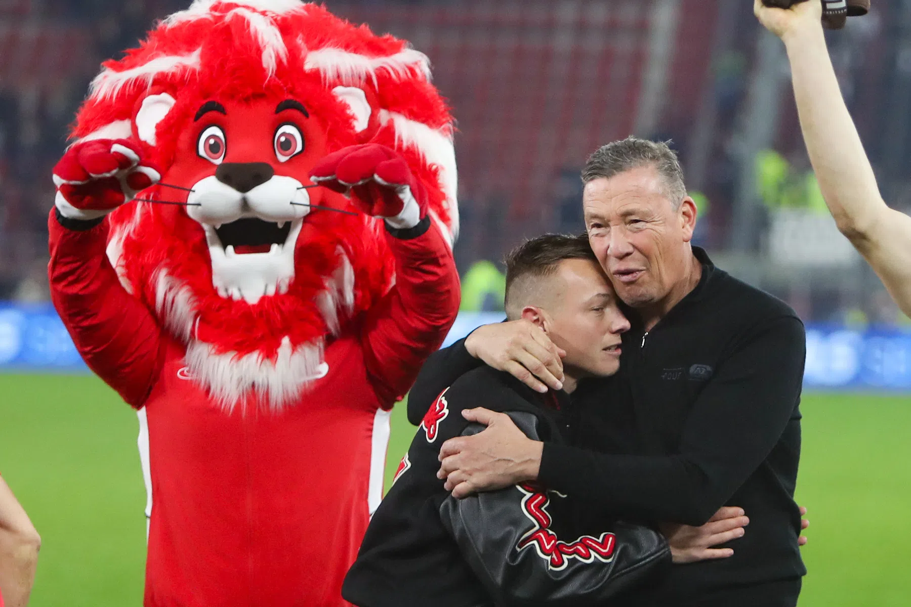 Lange blessureupdate AZ: Clasie keert terug, Koopmeiners valt weg