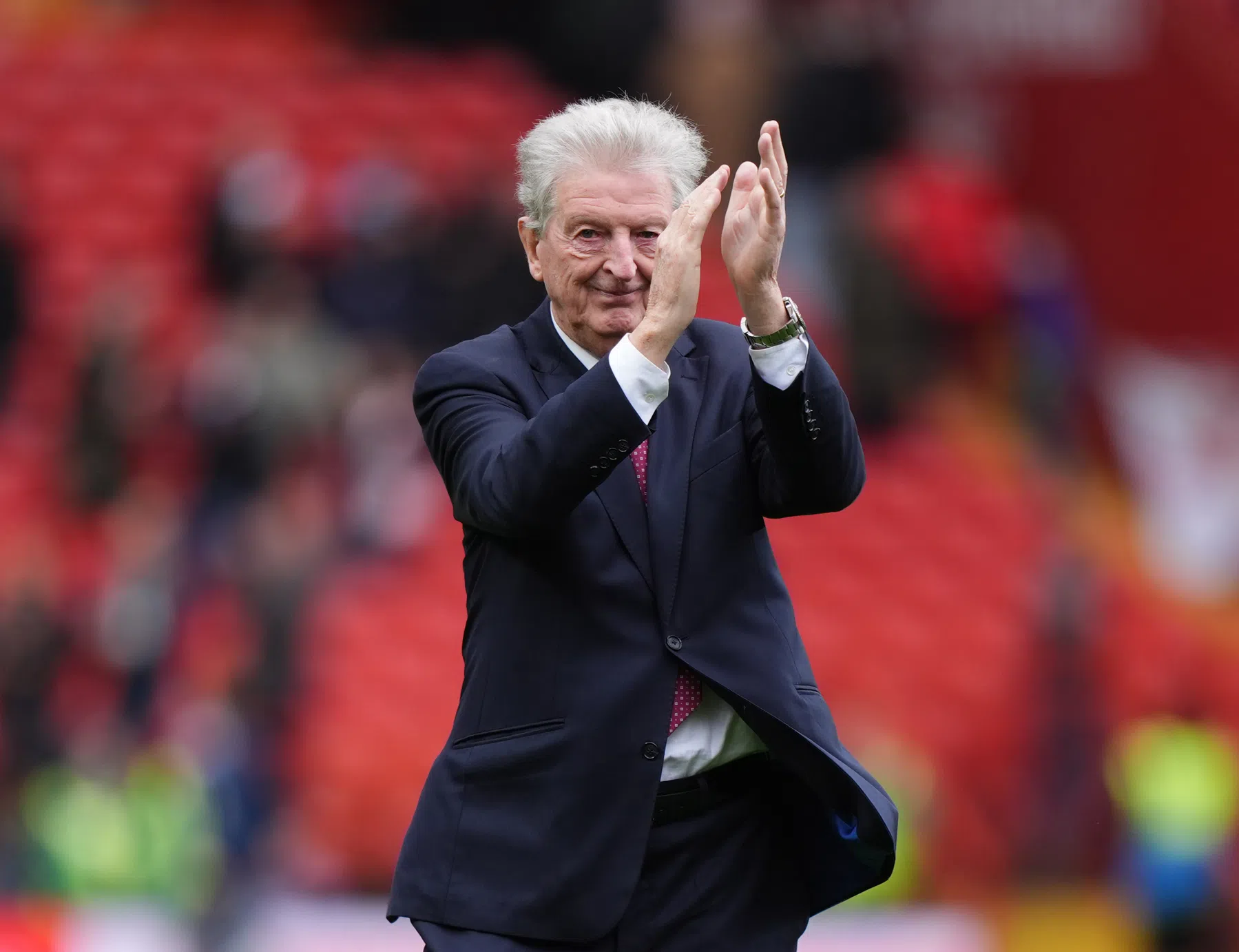 Hodgson (78) bekroont romantische terugkeer na 44 jaar direct met zege