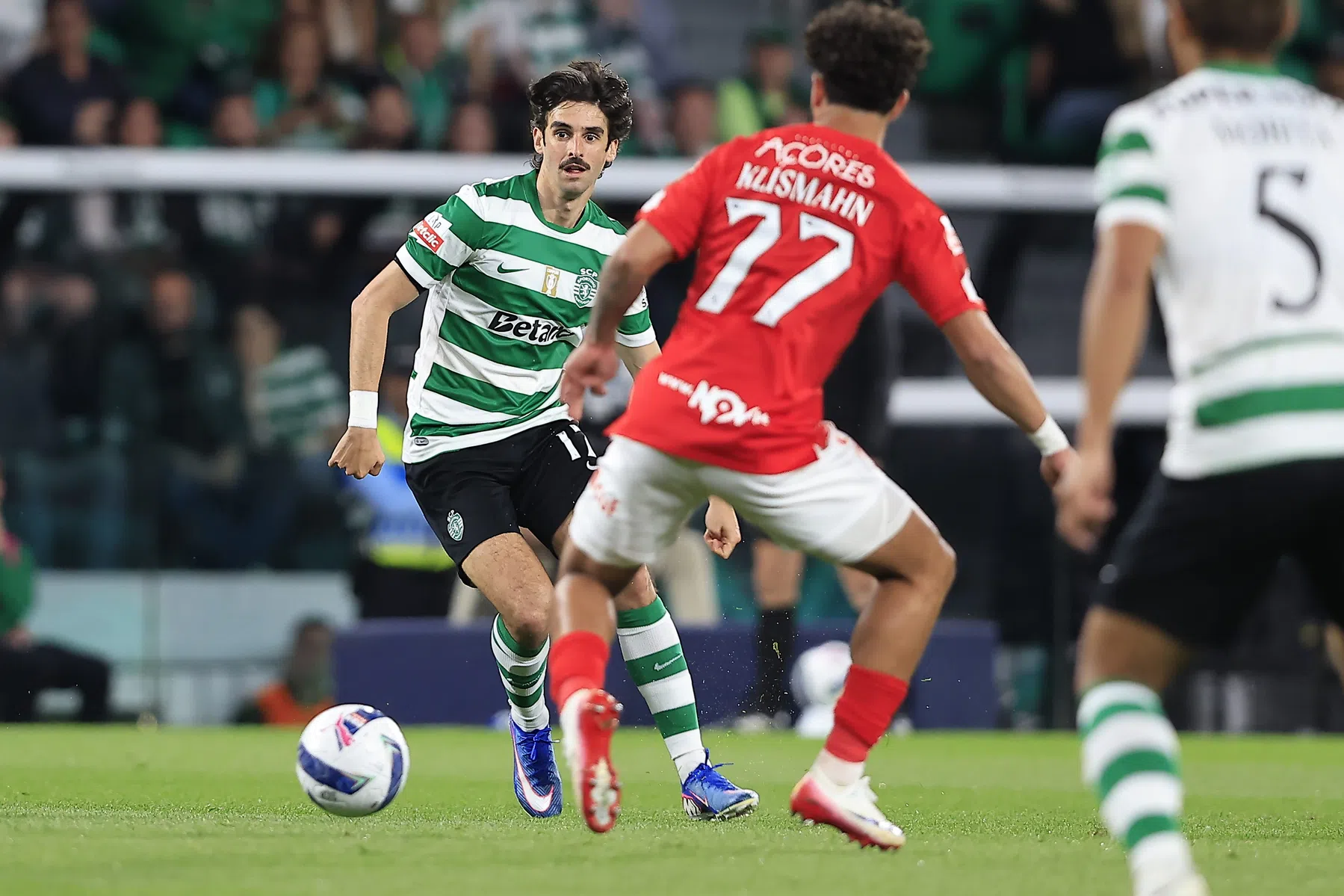 Sporting voert de druk er weer op bij Farioli en Porto in titelstrijd