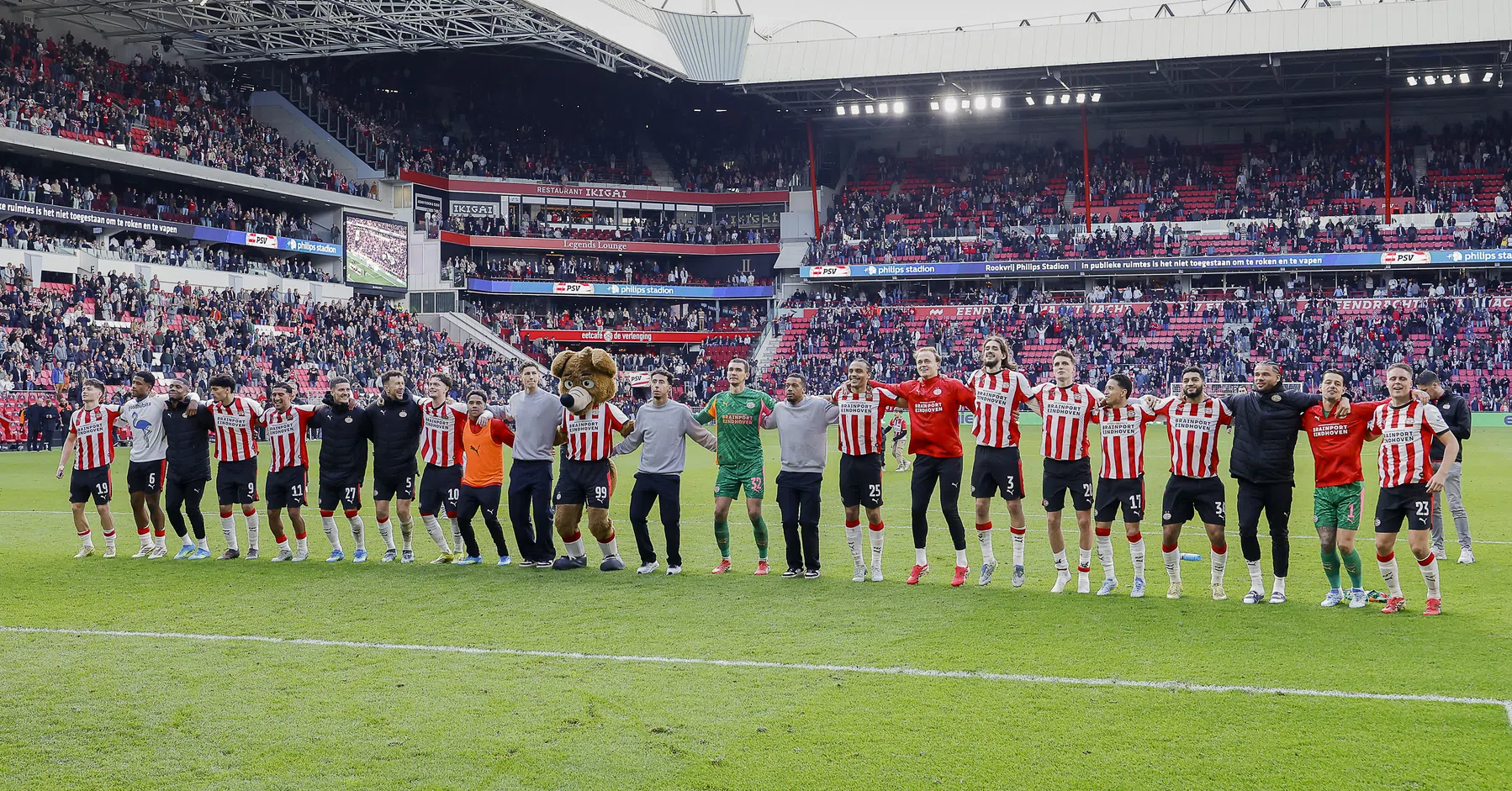 PSV plaatst zich als derde club definitief voor Champions League