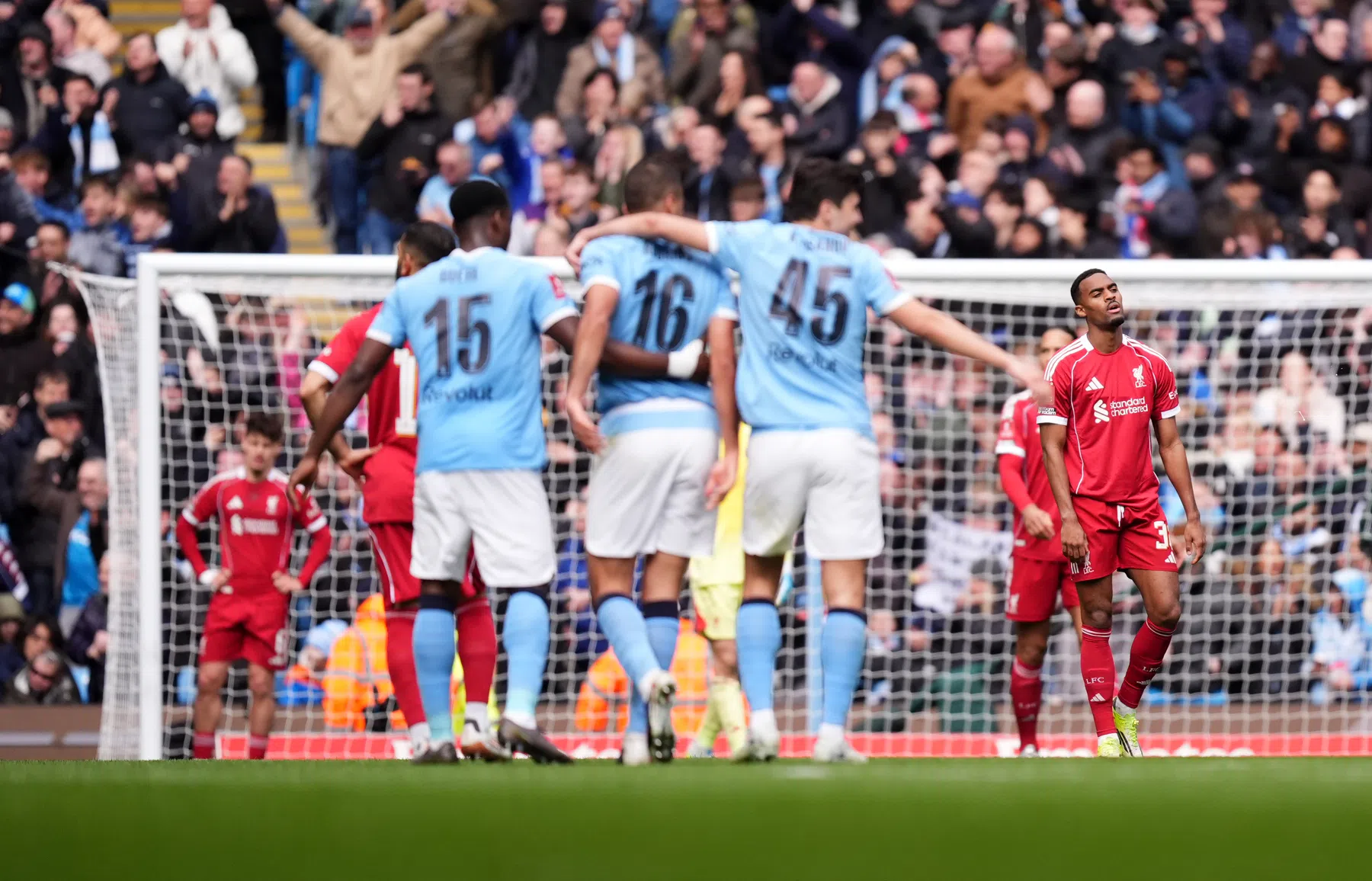 Manchester City maakt gehakt van Slots Liverpool en bekert door in FA Cup