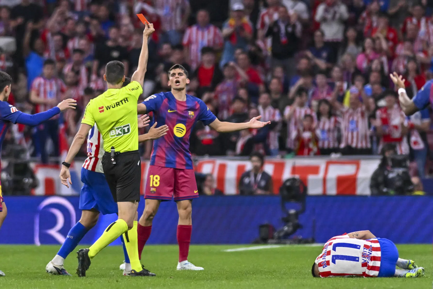 Simeone vraagt arbitragecomité om uitleg na omstreden VAR-ingreep in topper