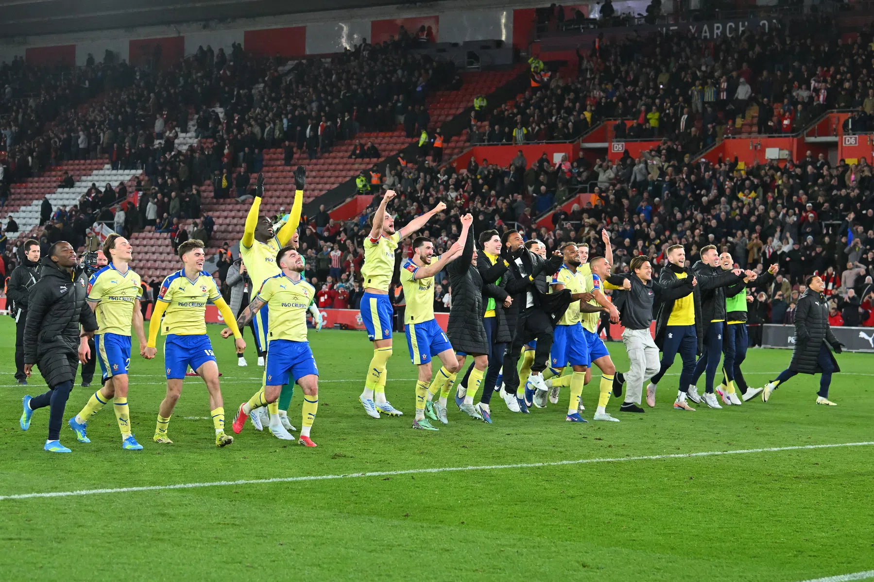 Man City in halve finale FA Cup tegen Arsenal-beul
