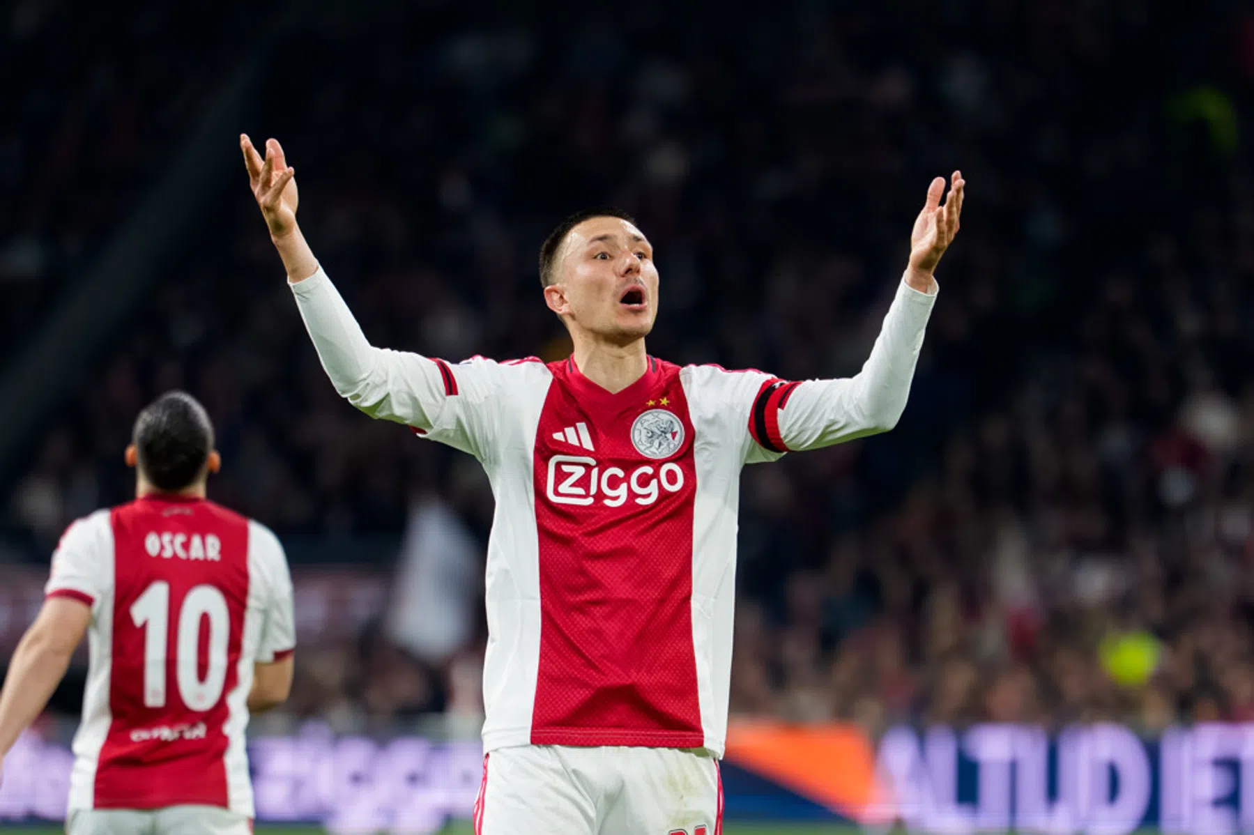 Berghuis legt de vinger haarfijn op de zere plek bij ploeterend Ajax