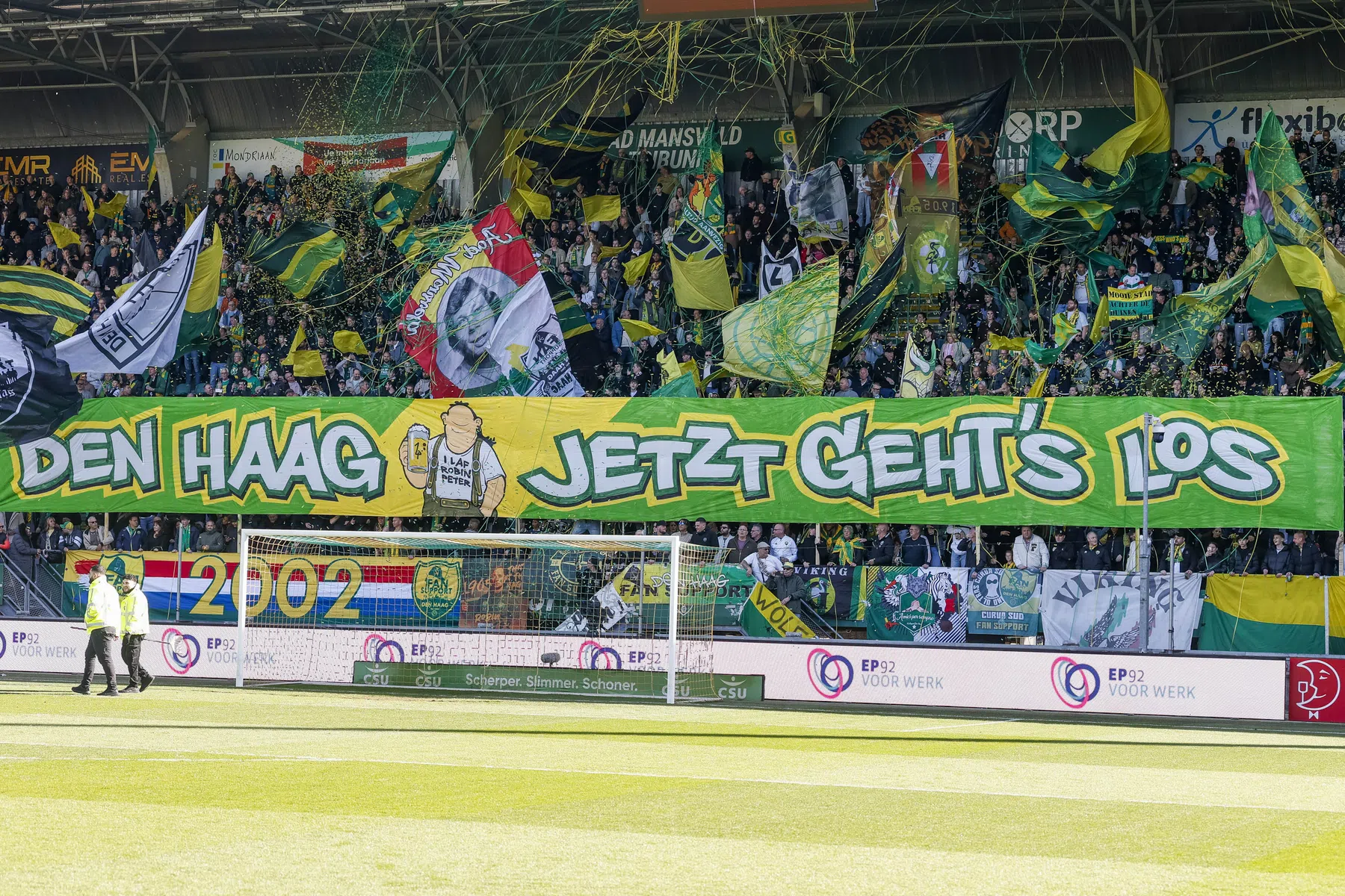 Geen schaal, wel gejuich: Cambuur verslikt zich en ADO is officieus kampioen