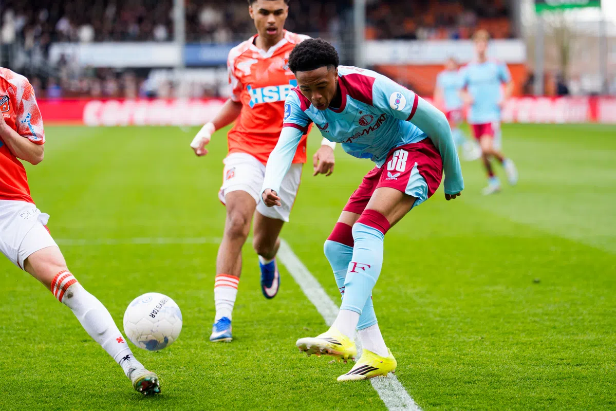 Dit viertal moet Feyenoord-debutant Zinhagel (16) voor zich dulden