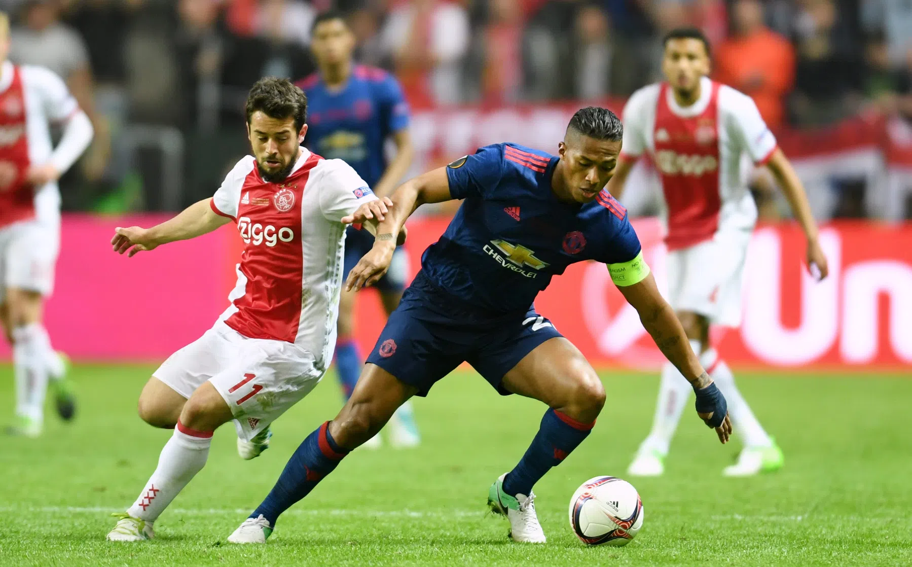 Tweevoudig Premier League-winnaar Valencia volgende ster op Engelse amateurvelden