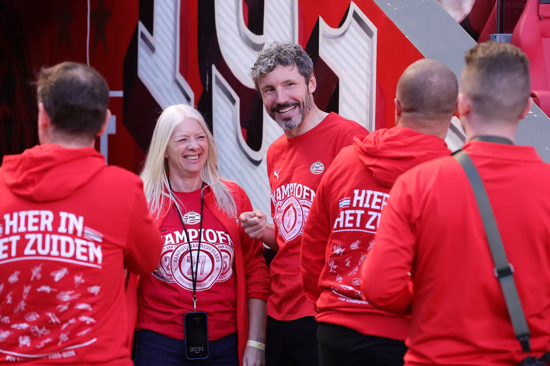 Van Bommel leeft mee met Schouten: 'Dit verzacht, alleen voor maar één dag'