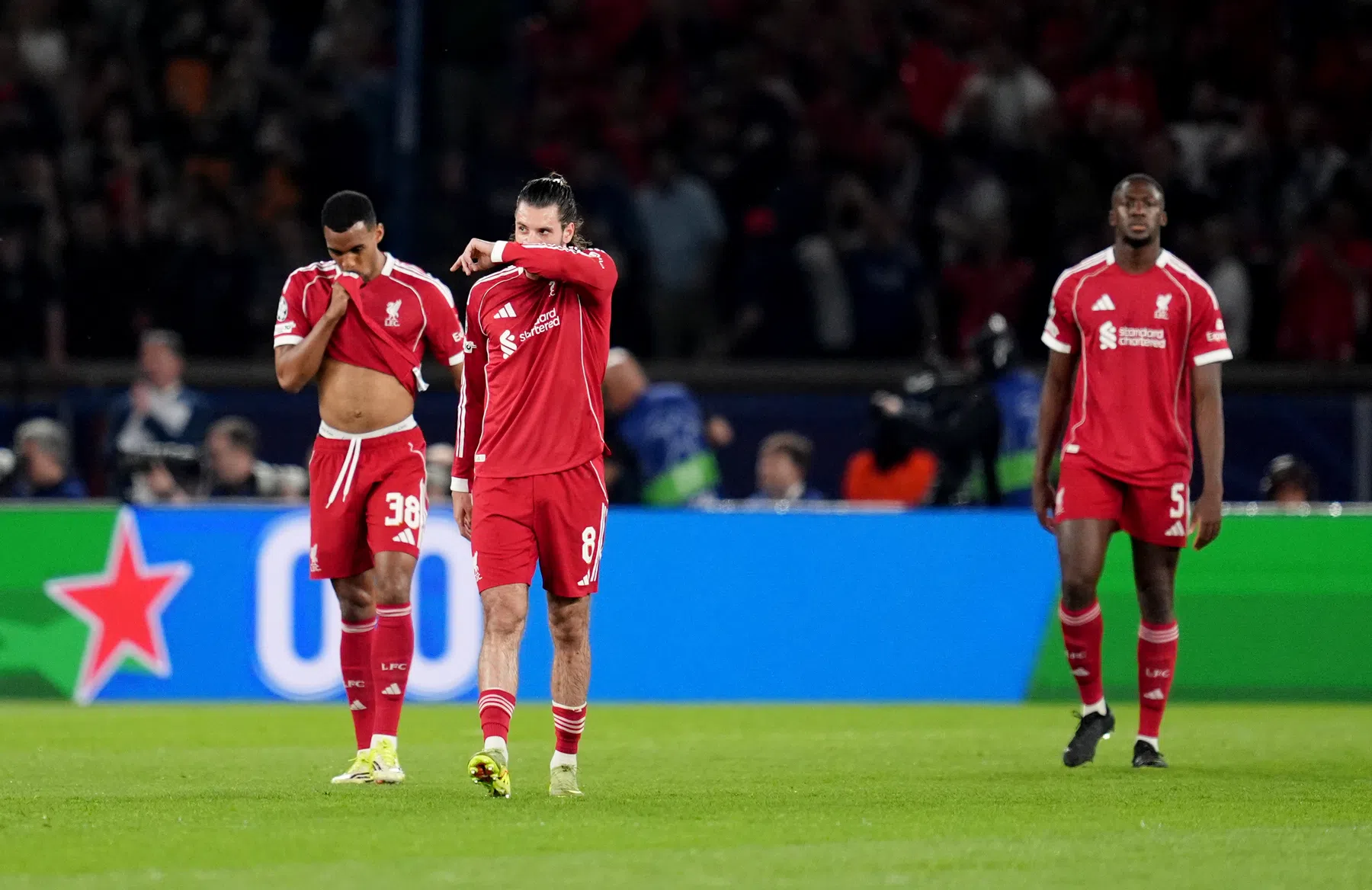 Eenrichtingsverkeer in Parijs: Slot en Liverpool op randje CL-uitschakeling