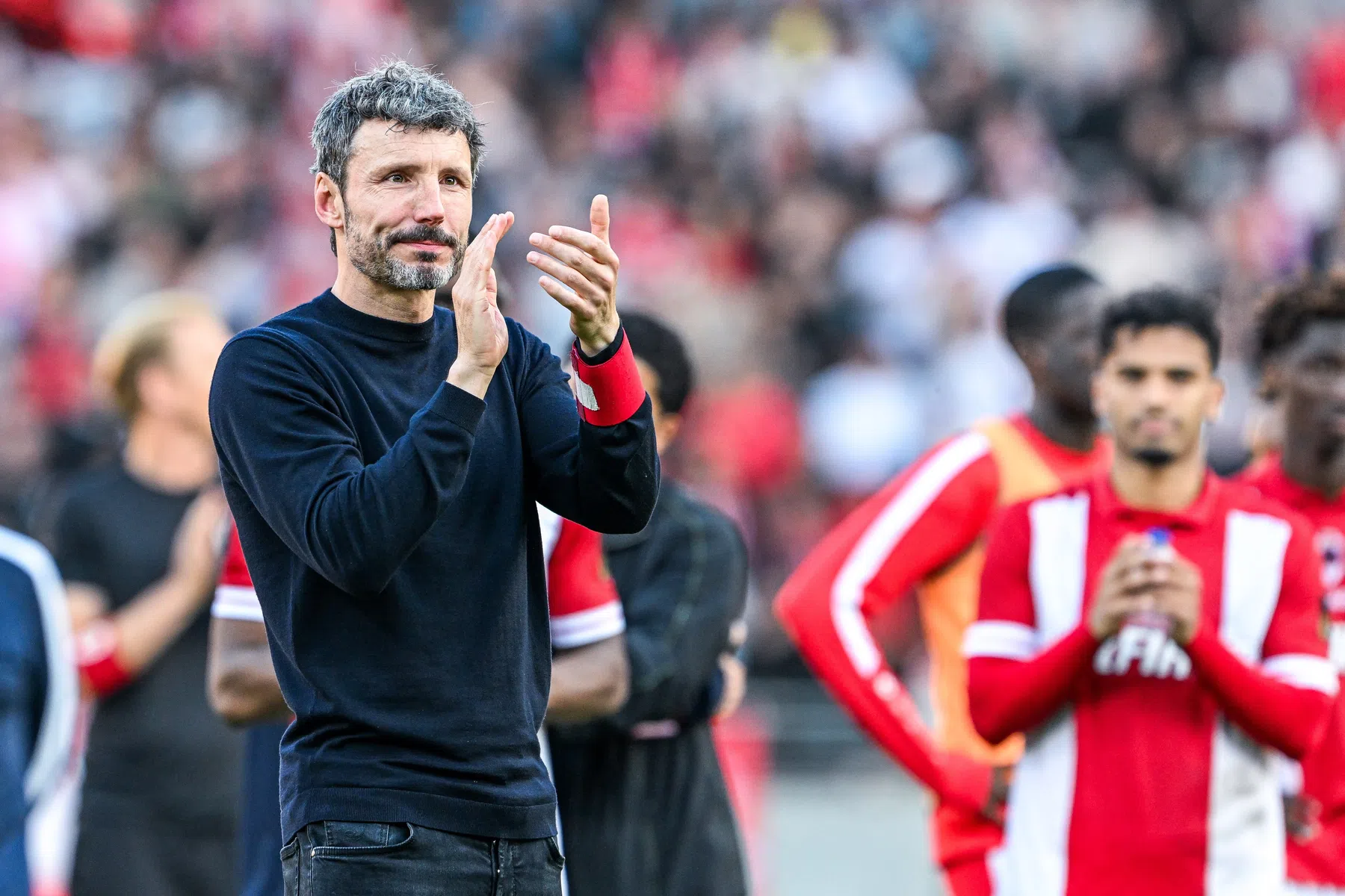 'Ik zeg het jou hier: Mark van Bommel wordt ooit weer trainer van PSV'