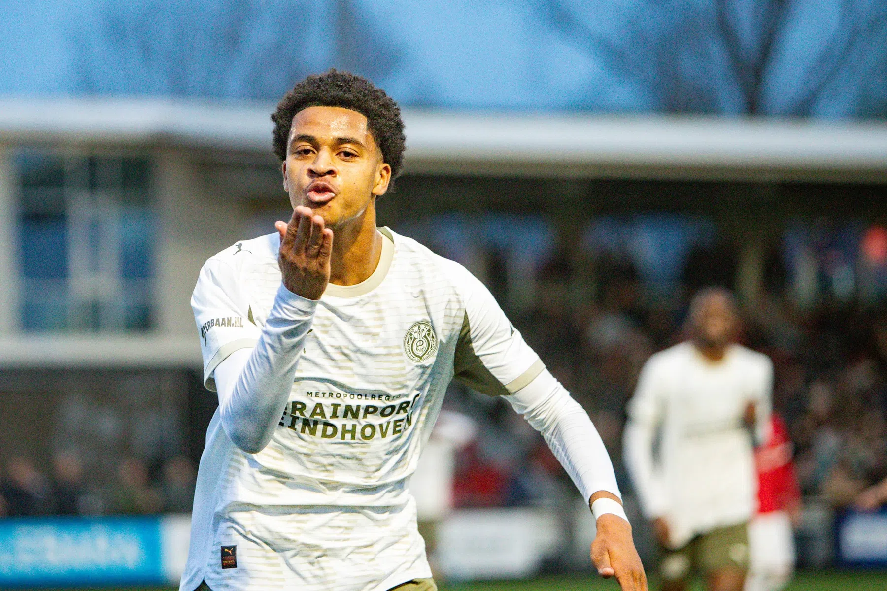 Prachtige omhaal bij Jong PSV, Jong Ajax lijkt als laatste te gaan eindigen