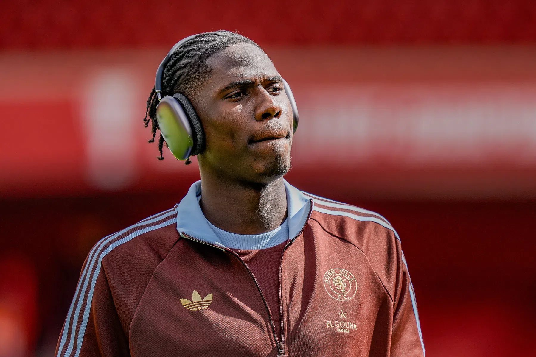 Amadou Onana countert scheldende fan: 'I love you too'