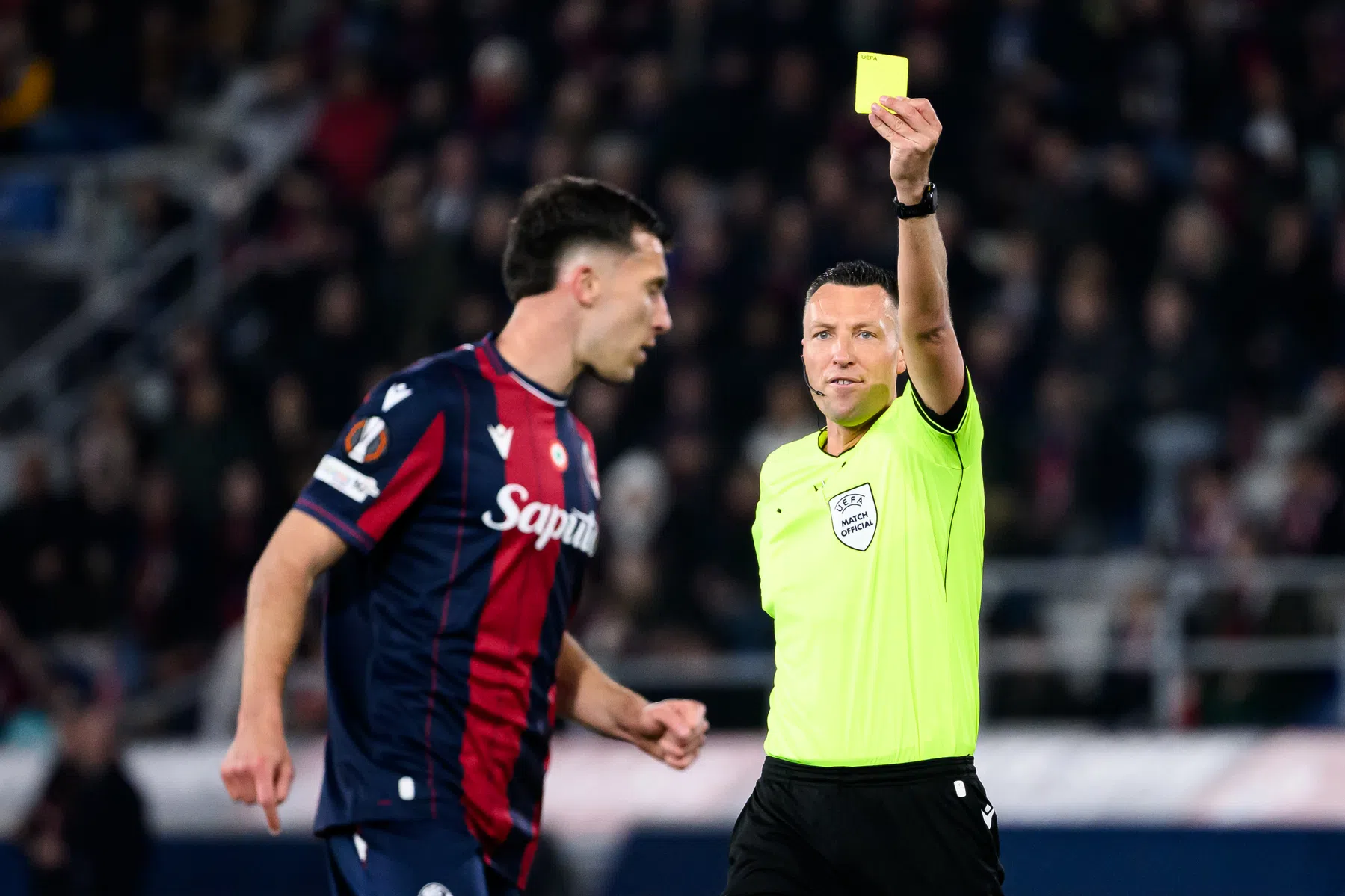 Oude bekende voor AZ: Duitse arbiter fluit return tegen Shakhtar
