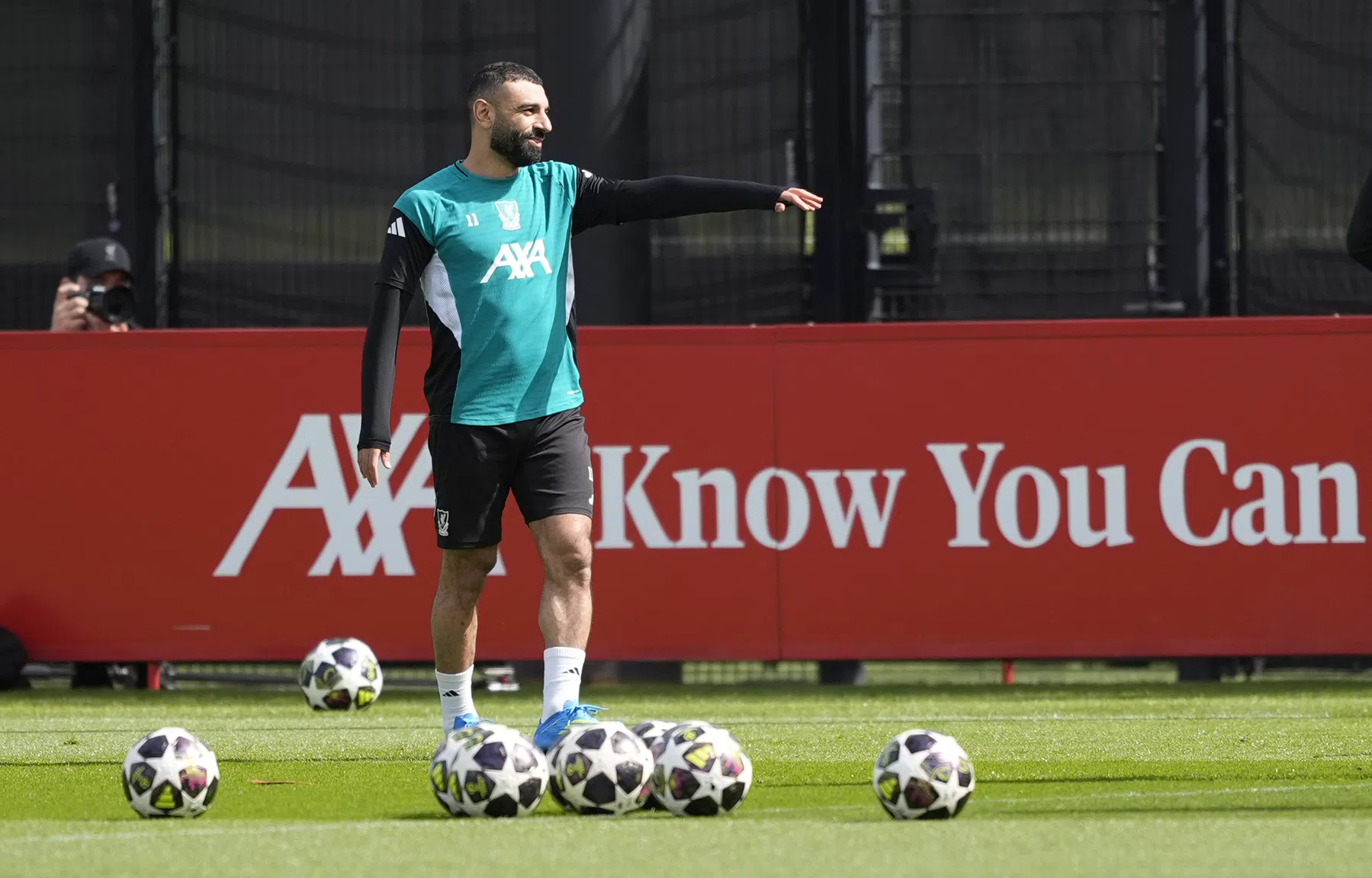 Slot start met drie Nederlanders tegen PSG, Salah op de bank